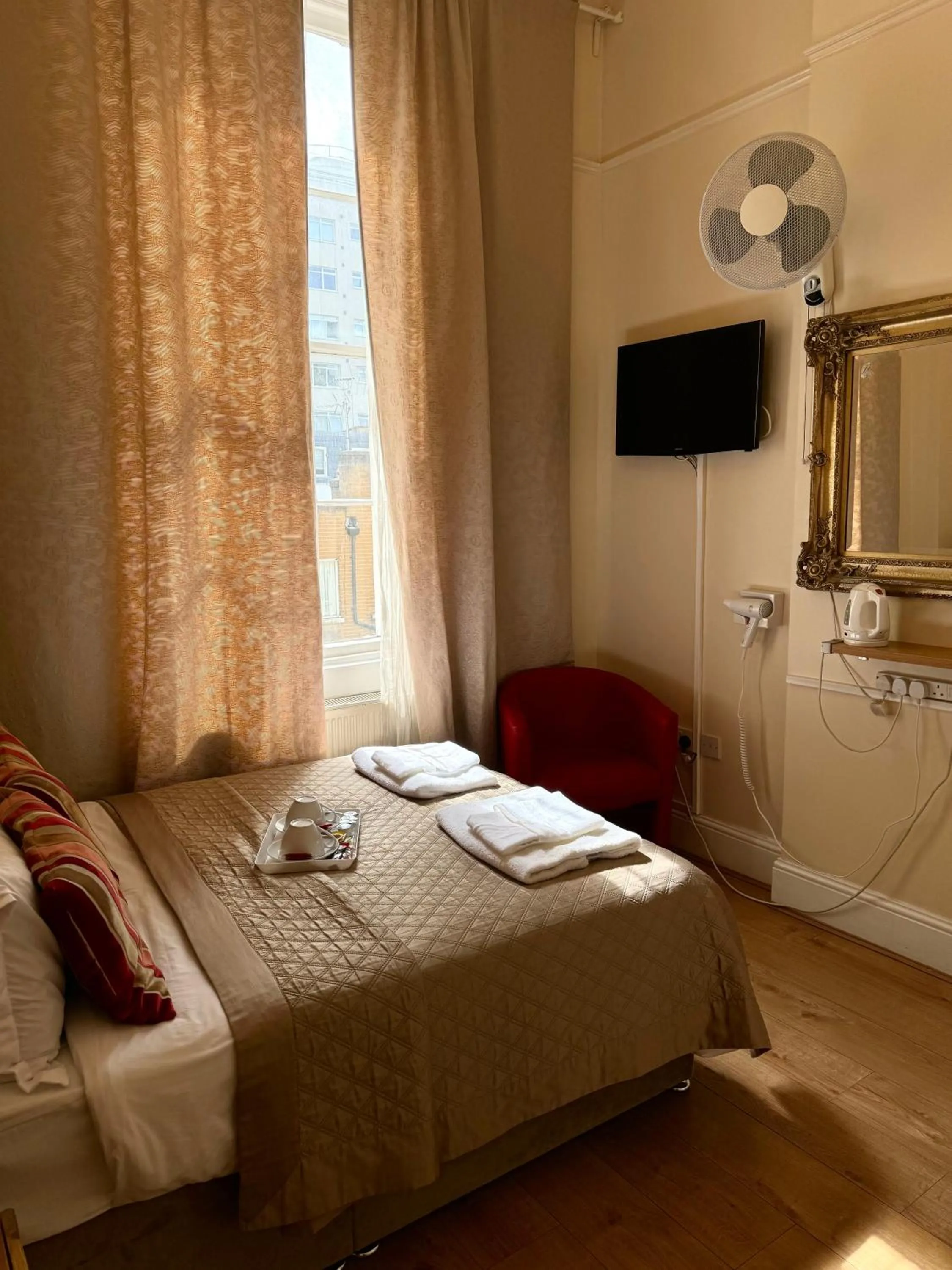 Bed in ABC Hyde Park Hotel