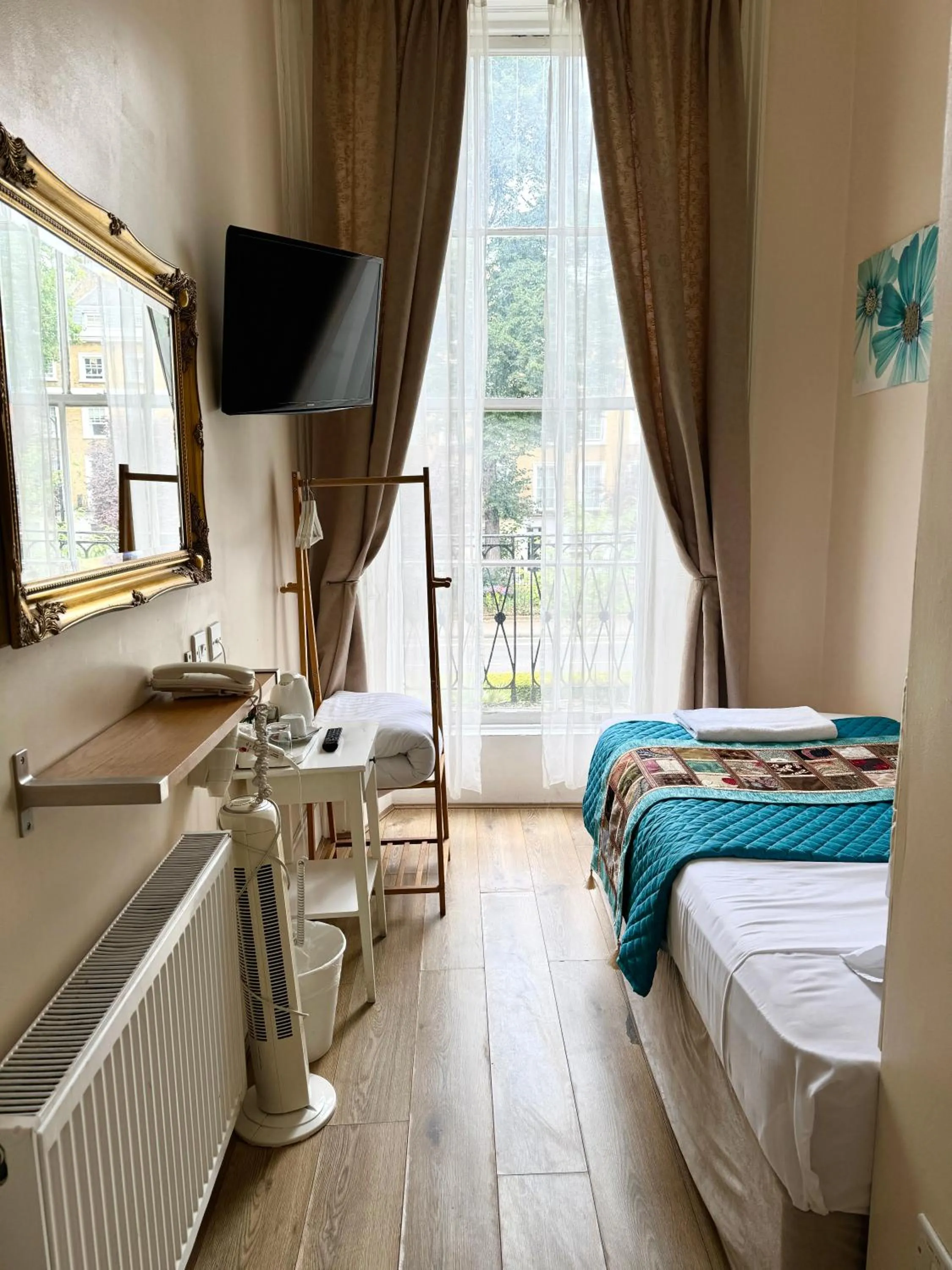 Bed in ABC Hyde Park Hotel