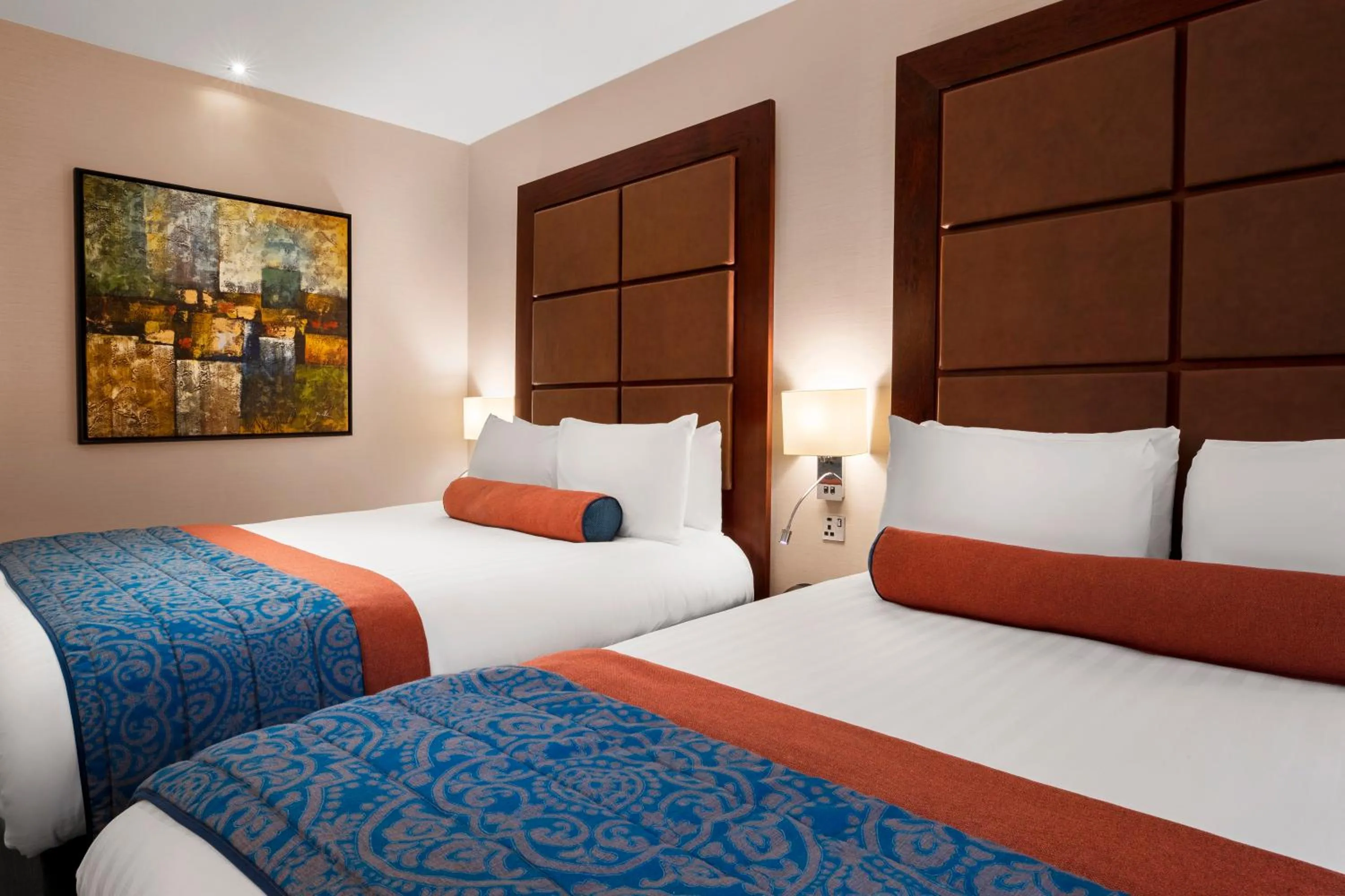 Bedroom, Bed in Leonardo Royal London St Paul’s