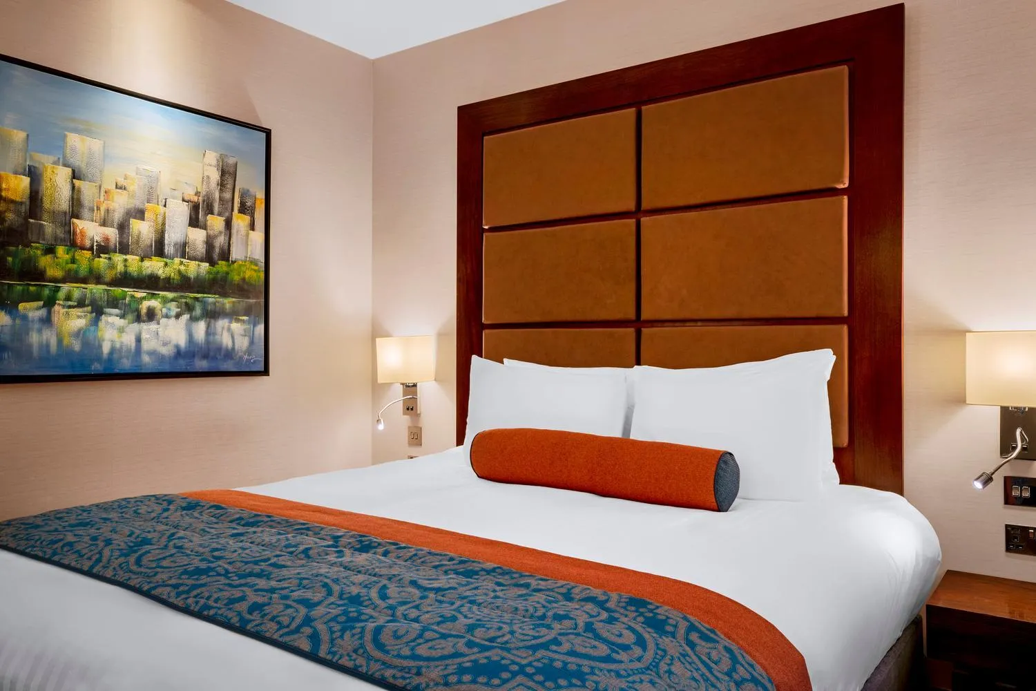 Bed in Leonardo Royal London St Paul’s