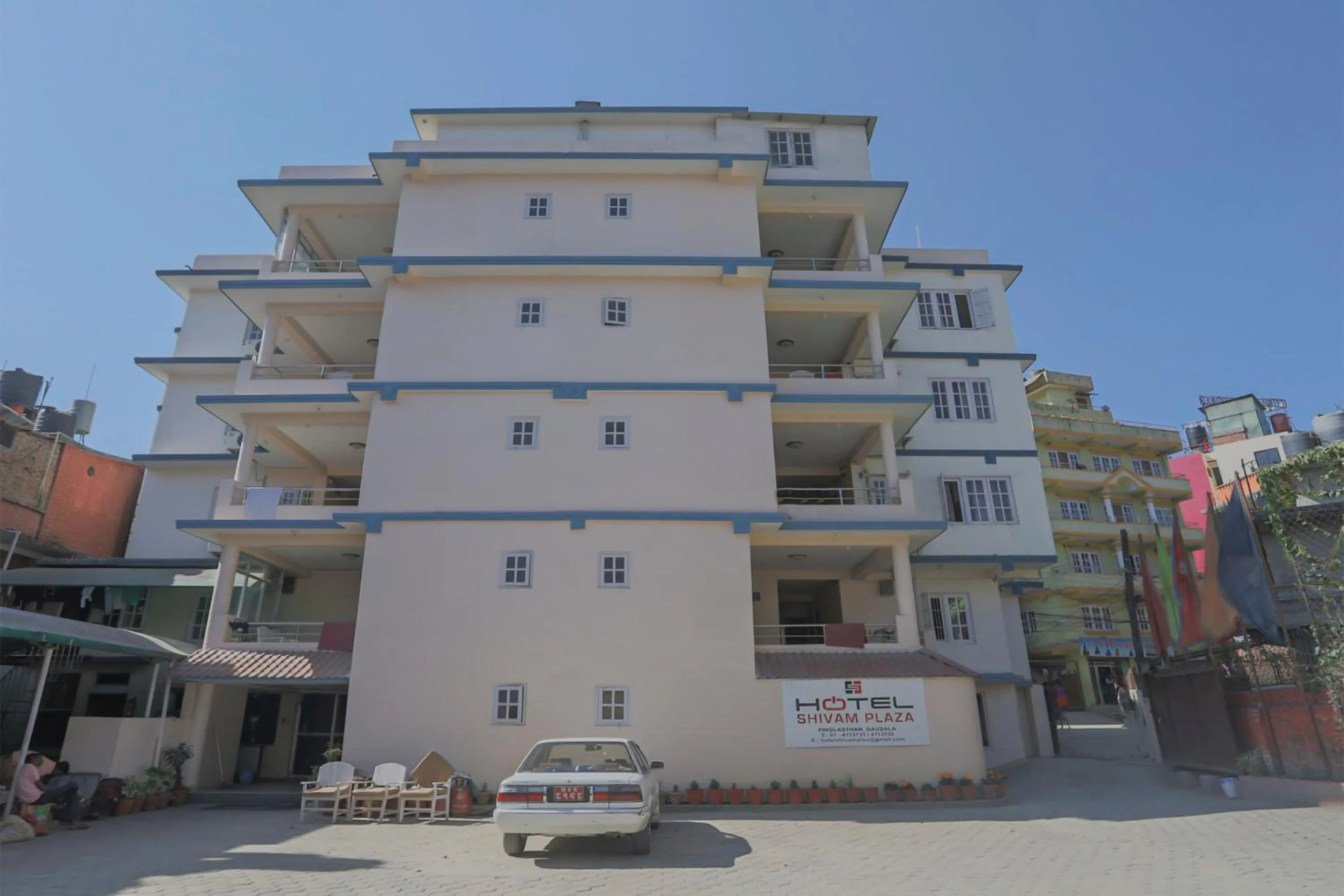 Facade/entrance in OYO 789 Hotel Shivam Plaza