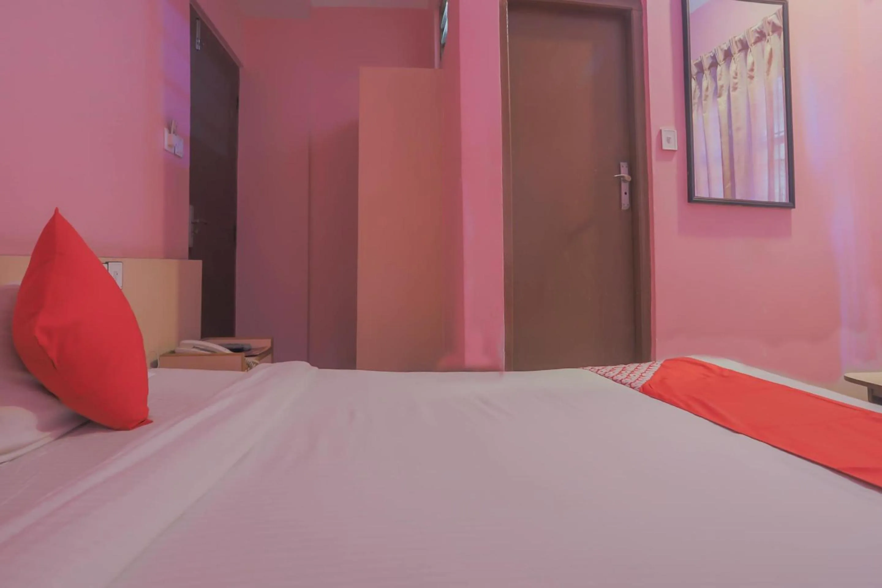 Bedroom, Bed in OYO 789 Hotel Shivam Plaza