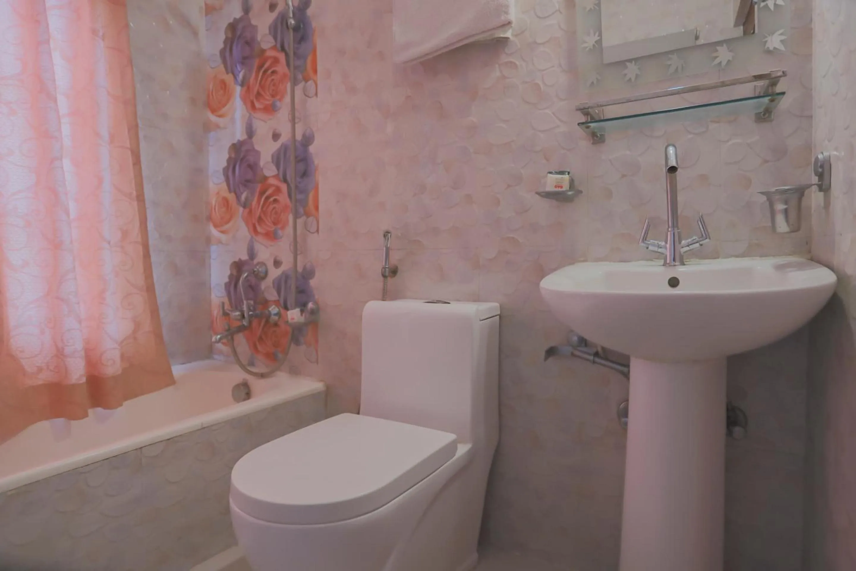 Bathroom in OYO 789 Hotel Shivam Plaza