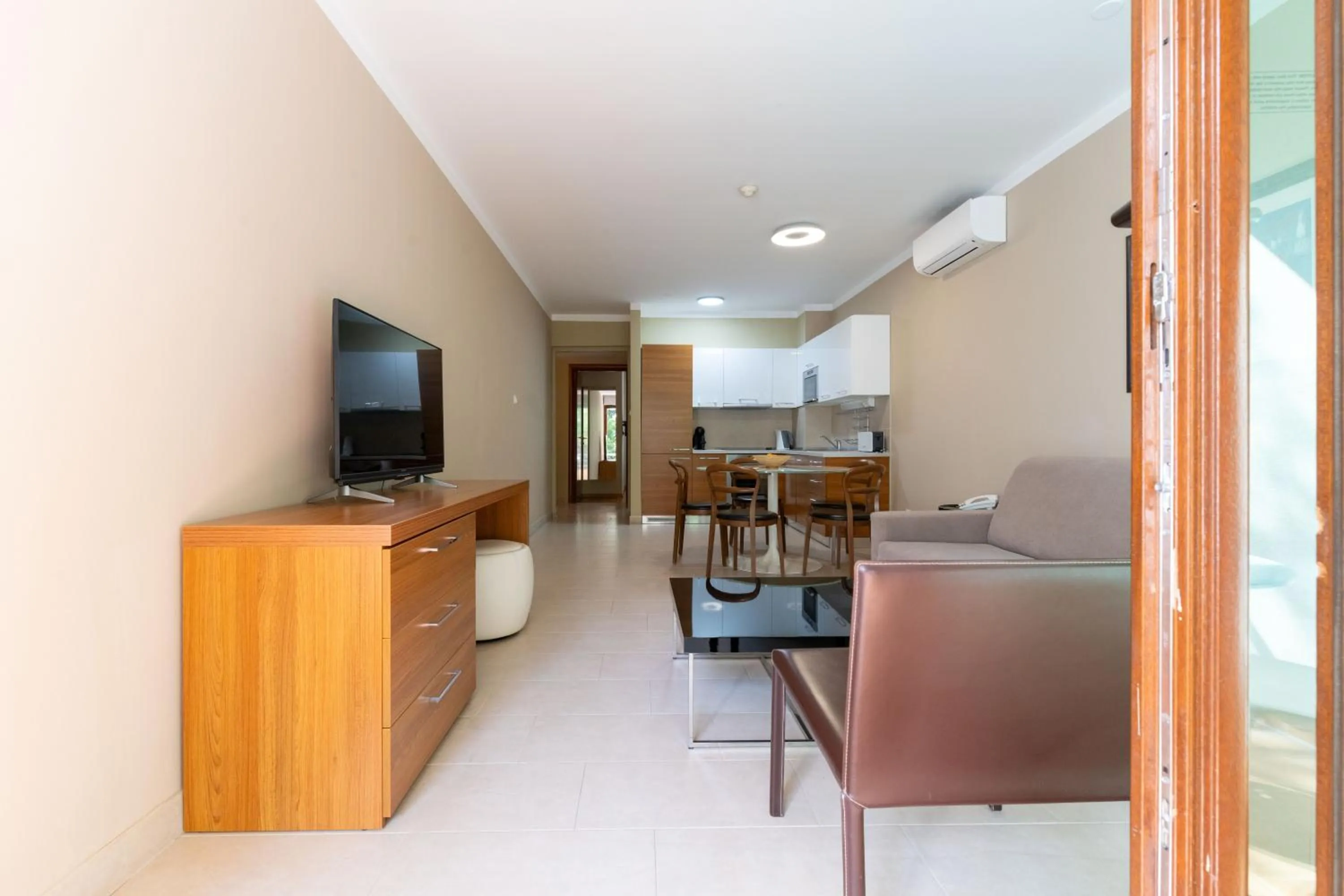 TV and multimedia in The Residence Aparthotel