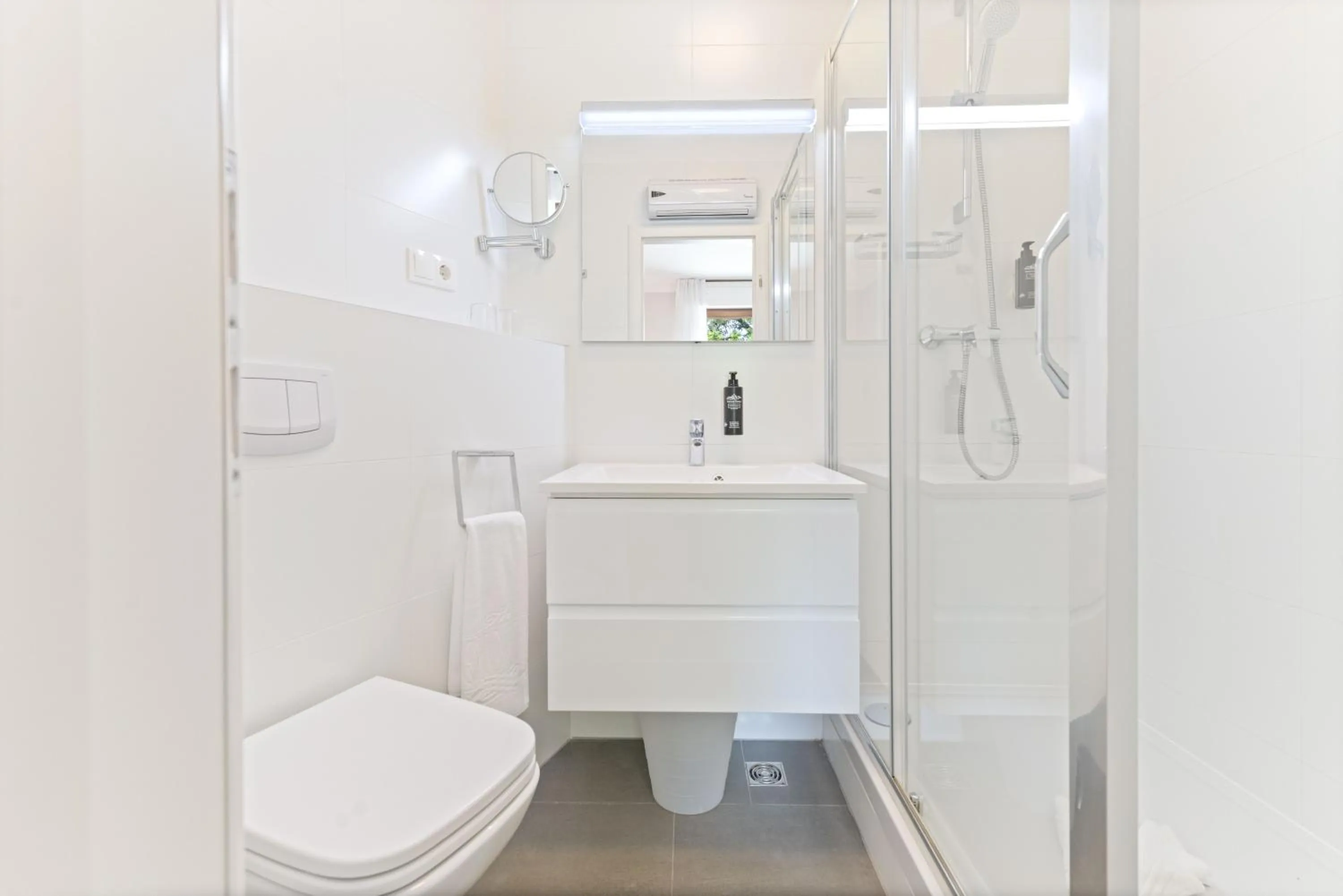 Shower in The Residence Aparthotel