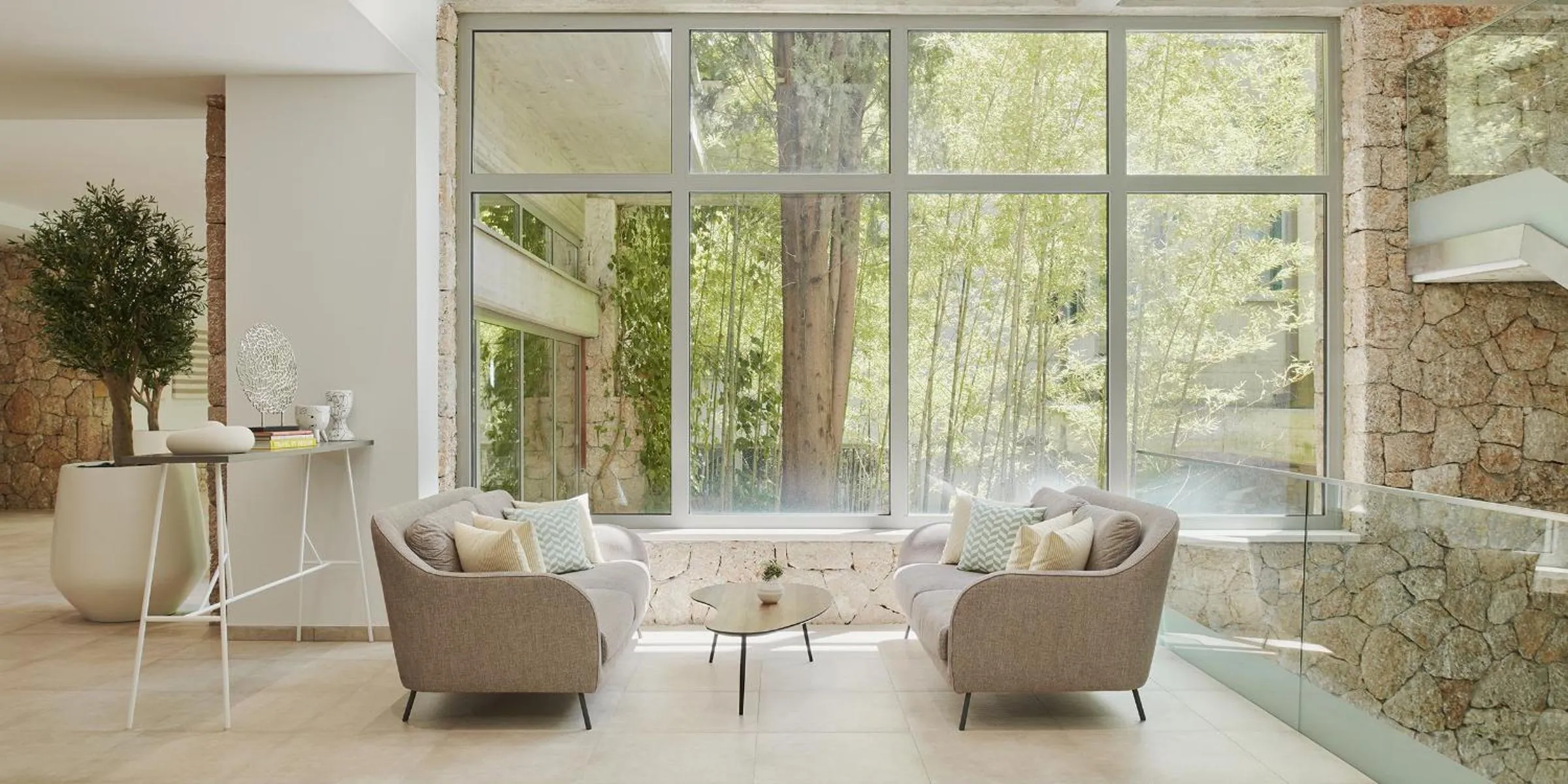 Seating area in Bluesun Hotel Soline