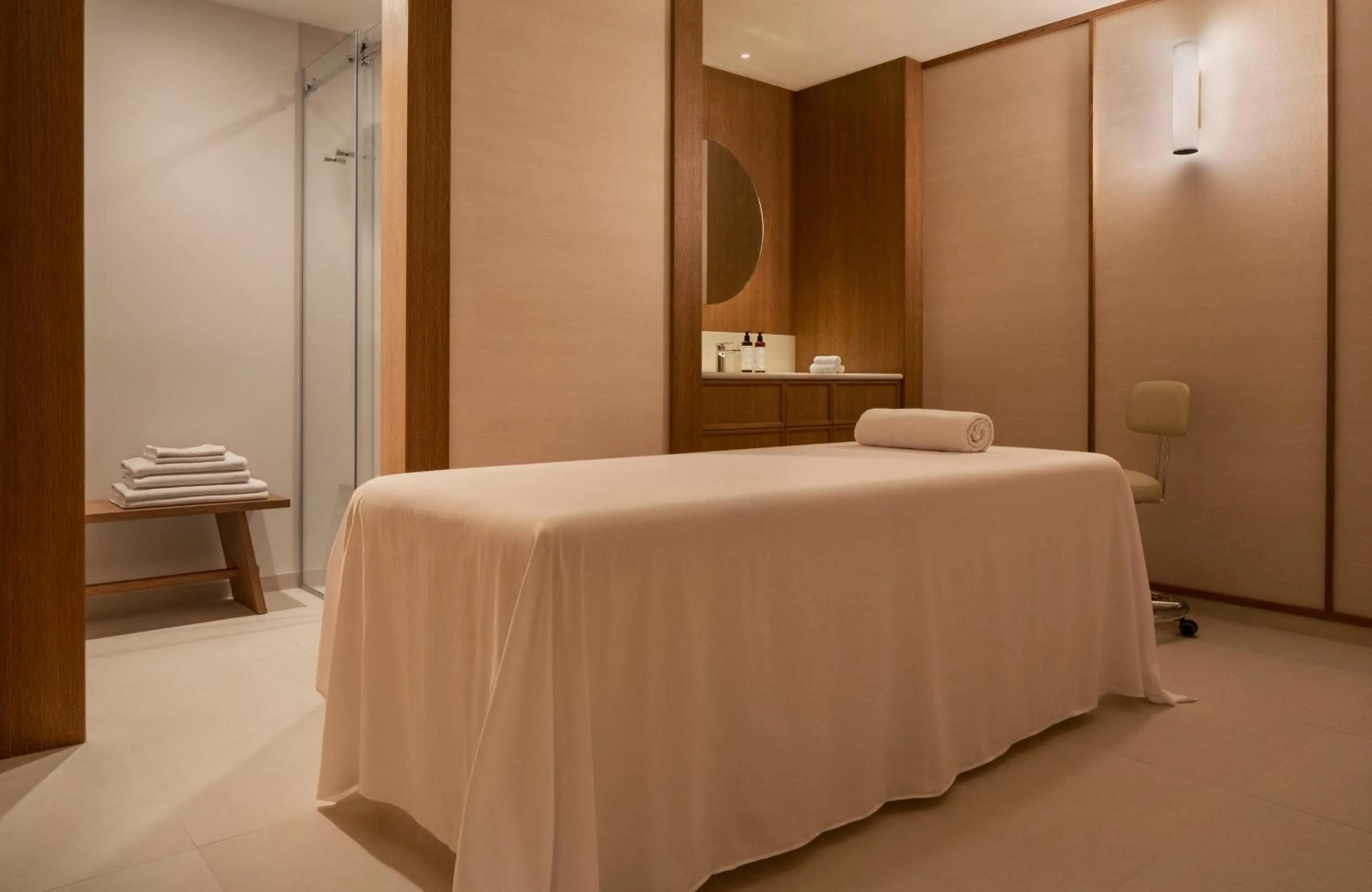 Massage, Bed in Bluesun Hotel Maestral