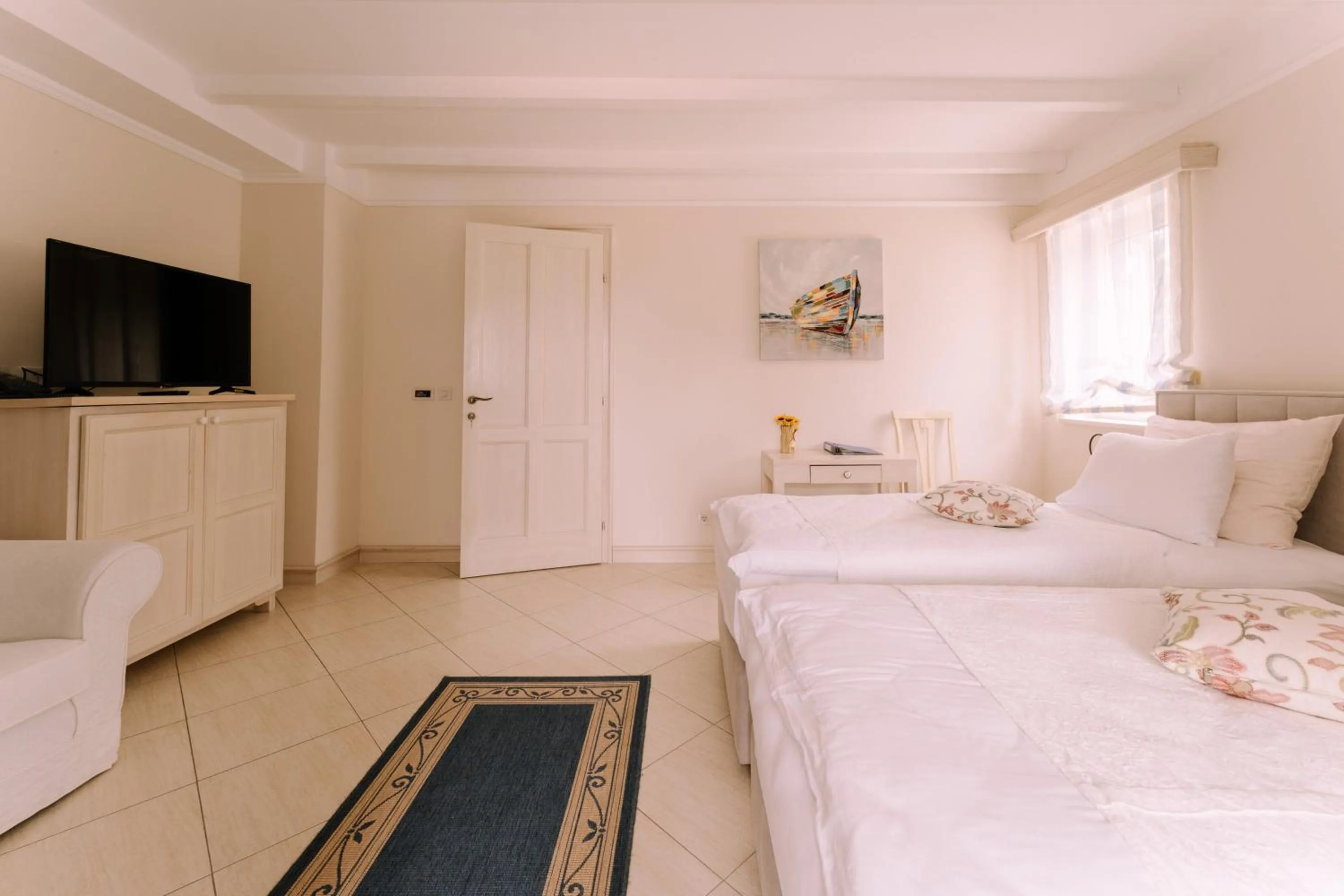 Bed in Hotel Abalone