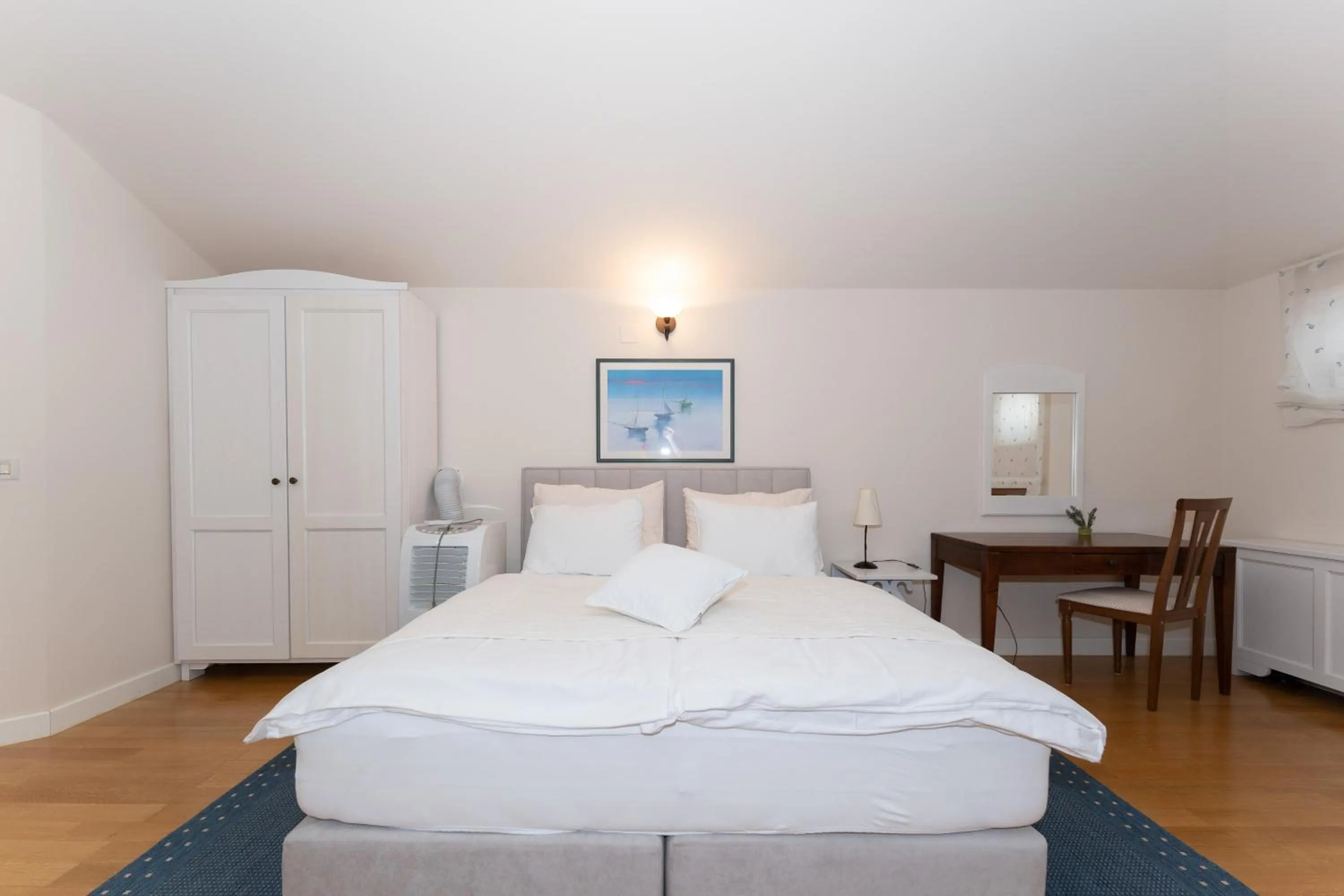 Bed in Hotel Abalone