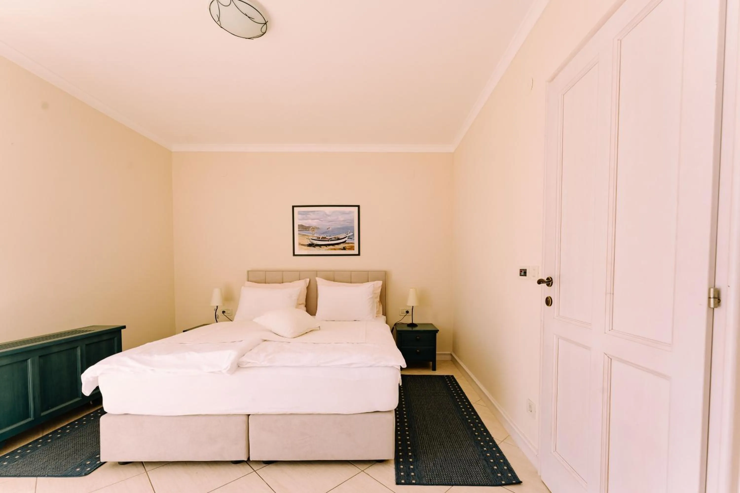 Bed in Hotel Abalone