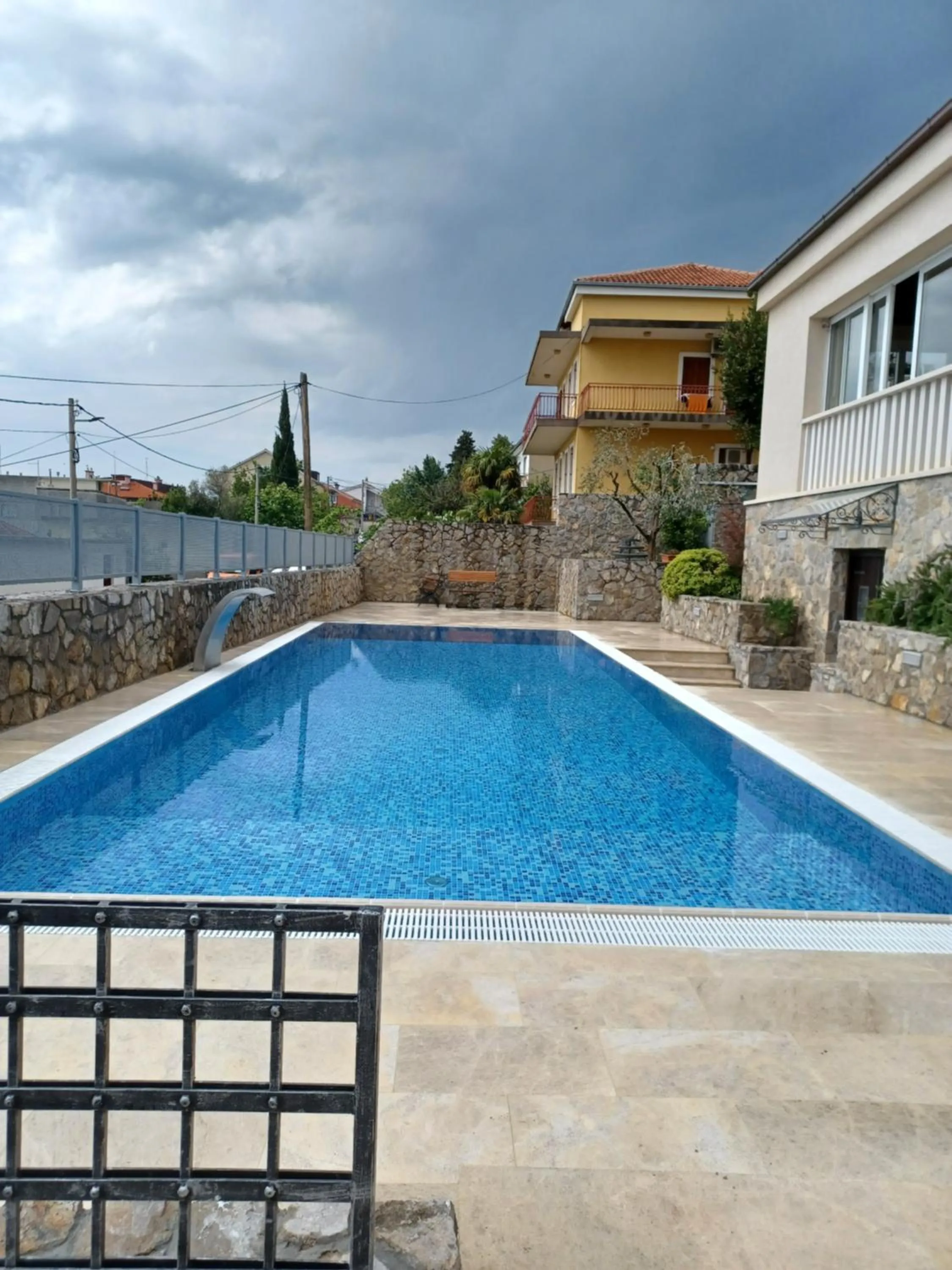 Patio in Hotel Abalone
