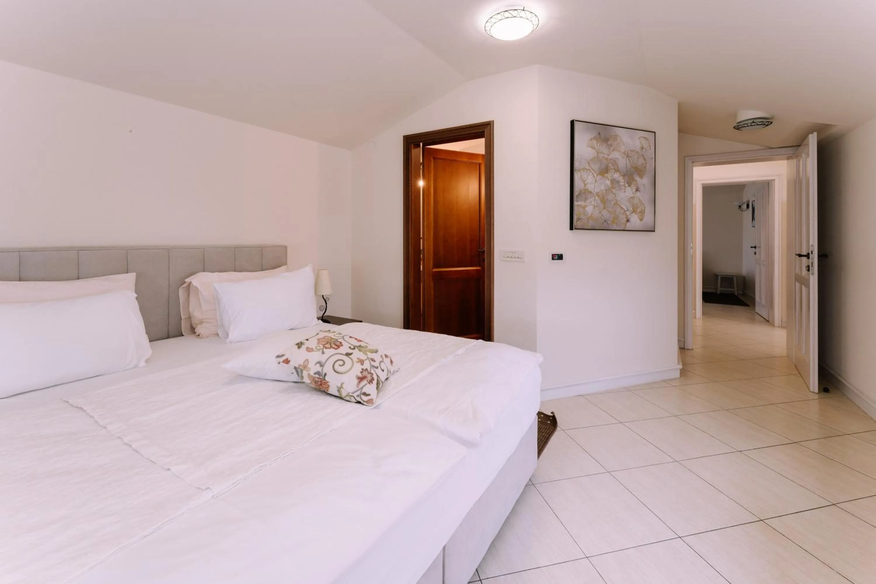 Bed in Hotel Abalone