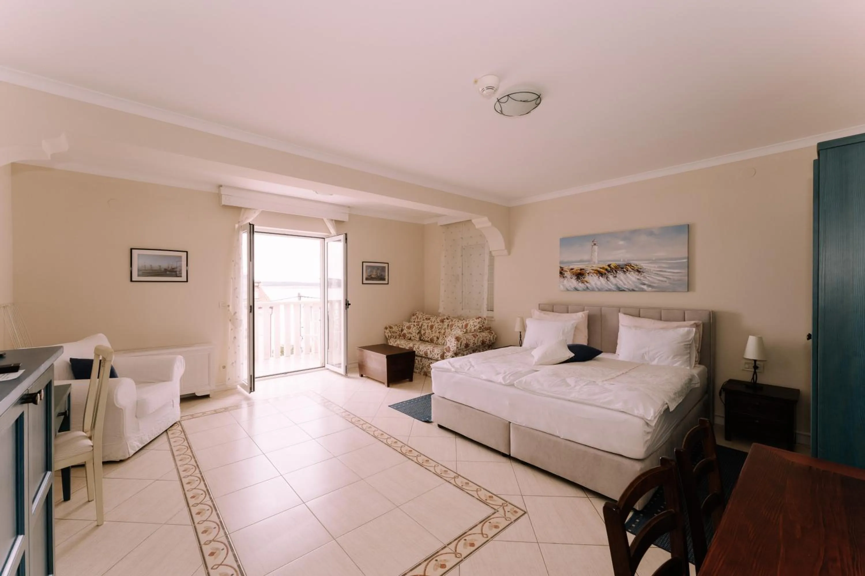 Bed in Hotel Abalone