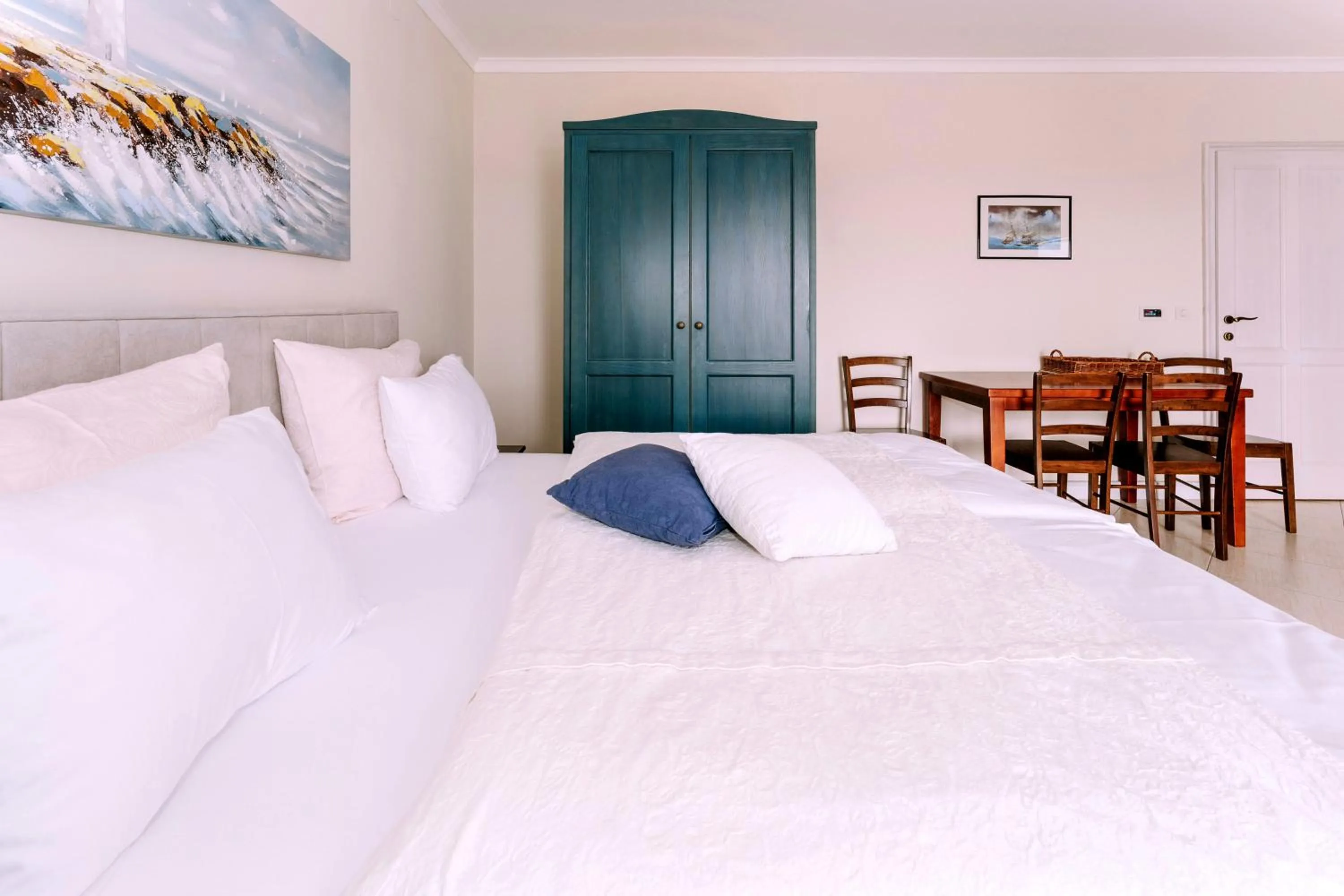 Bed in Hotel Abalone