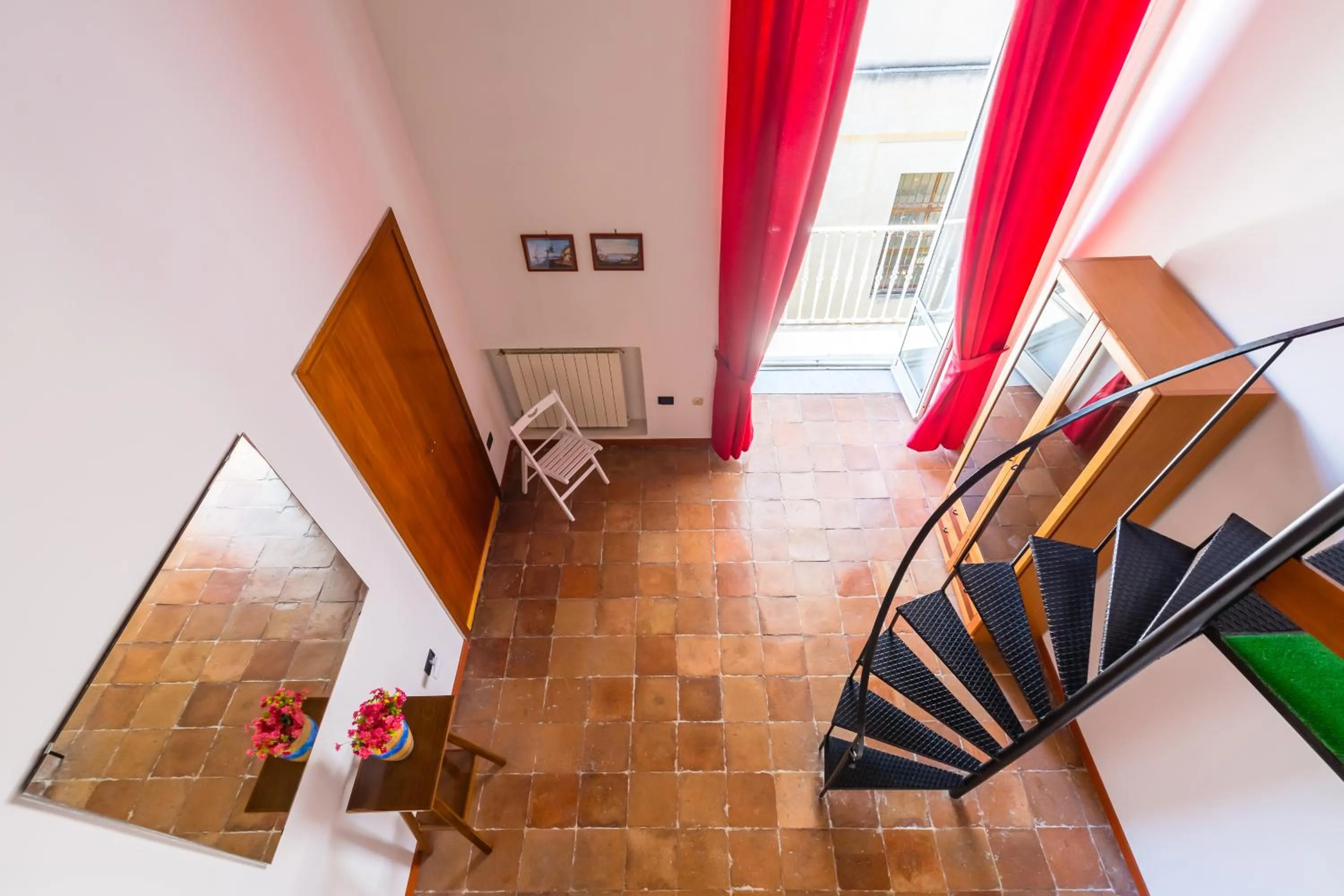 Photo of the whole room in B&B Antica Napoli