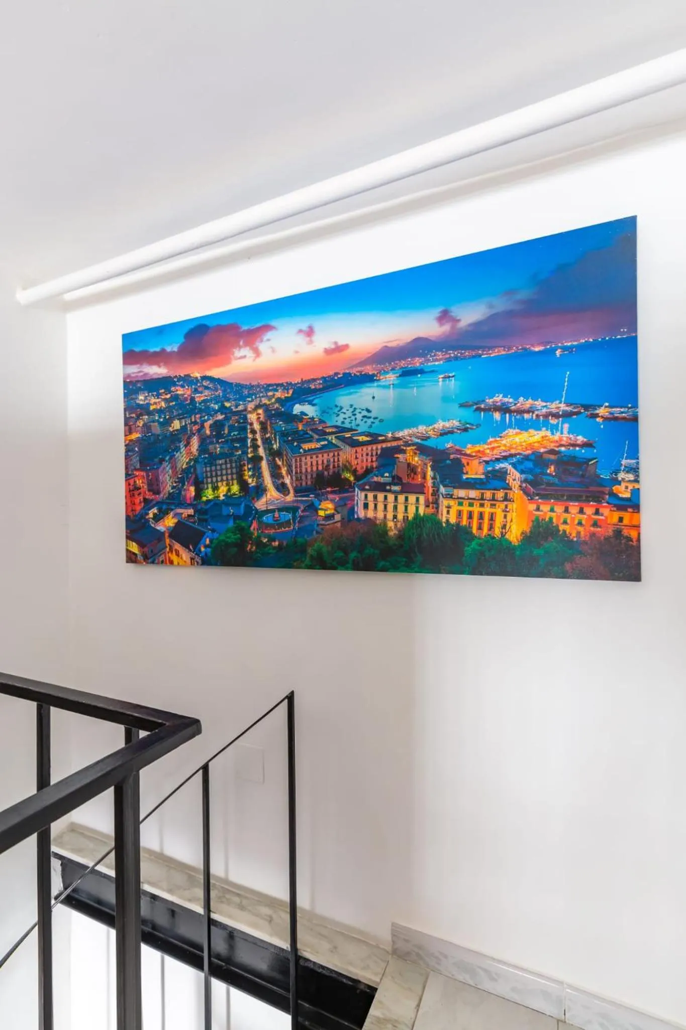 Decorative detail in B&B Antica Napoli