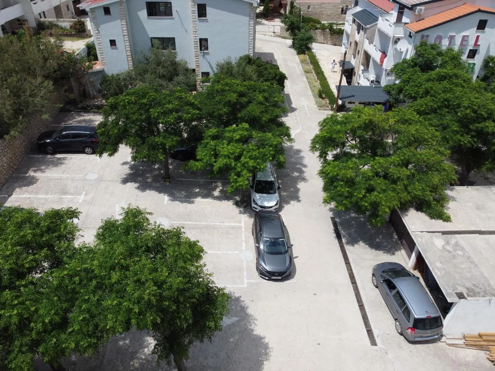 Parking in Hotel Biser