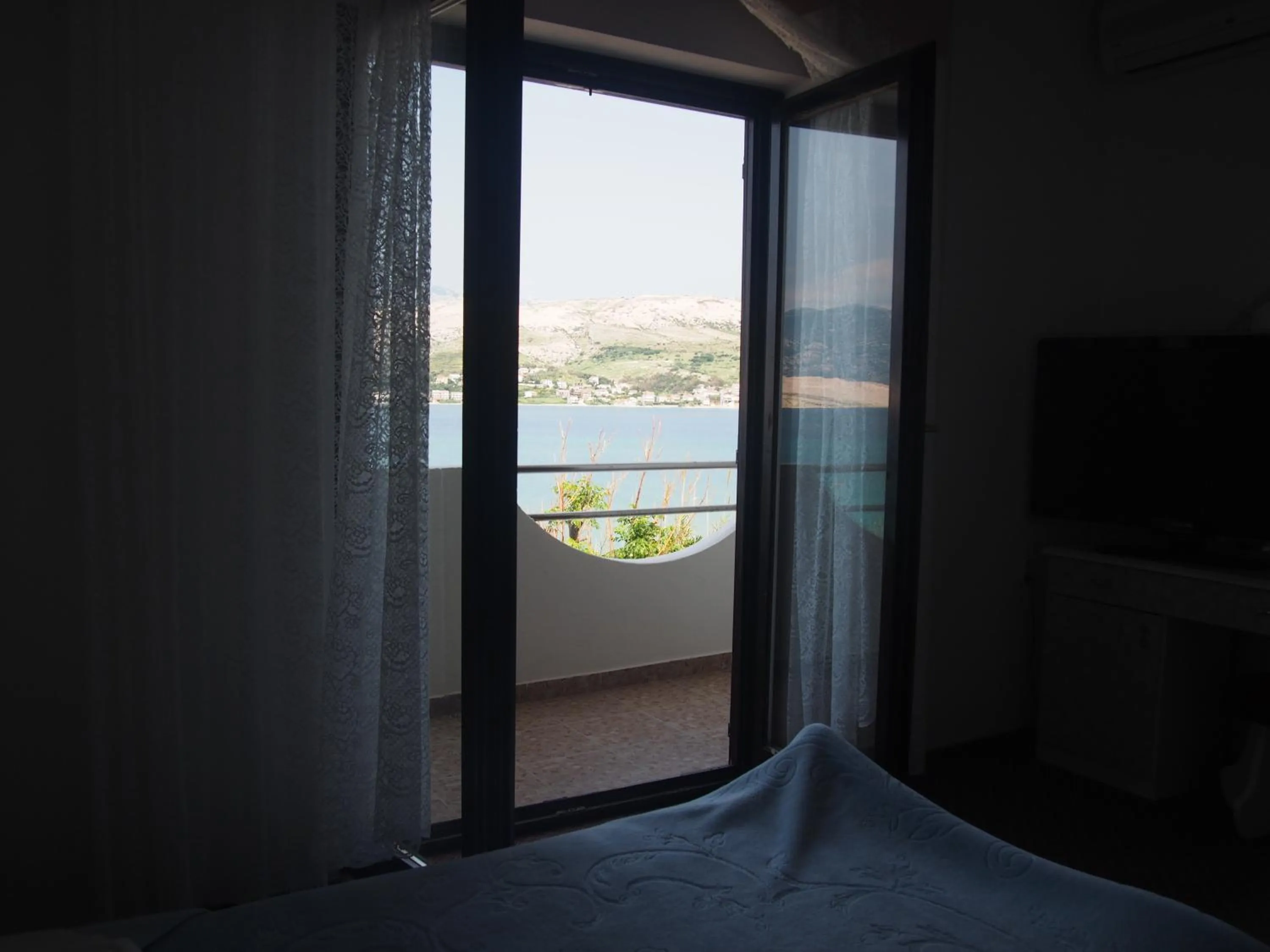 Sea view, Bed in Hotel Biser