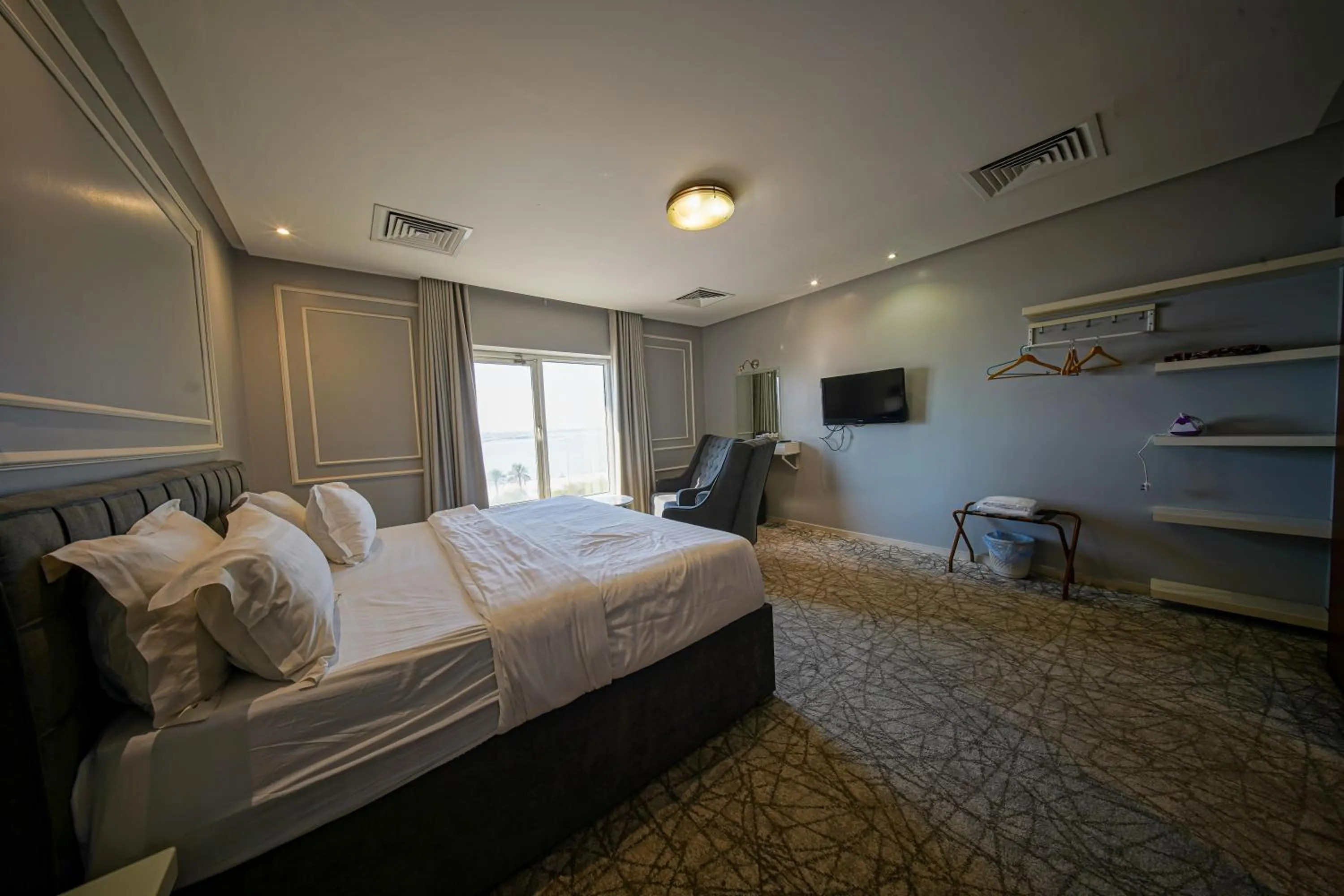 Bed in Golden Garden Al Corniche