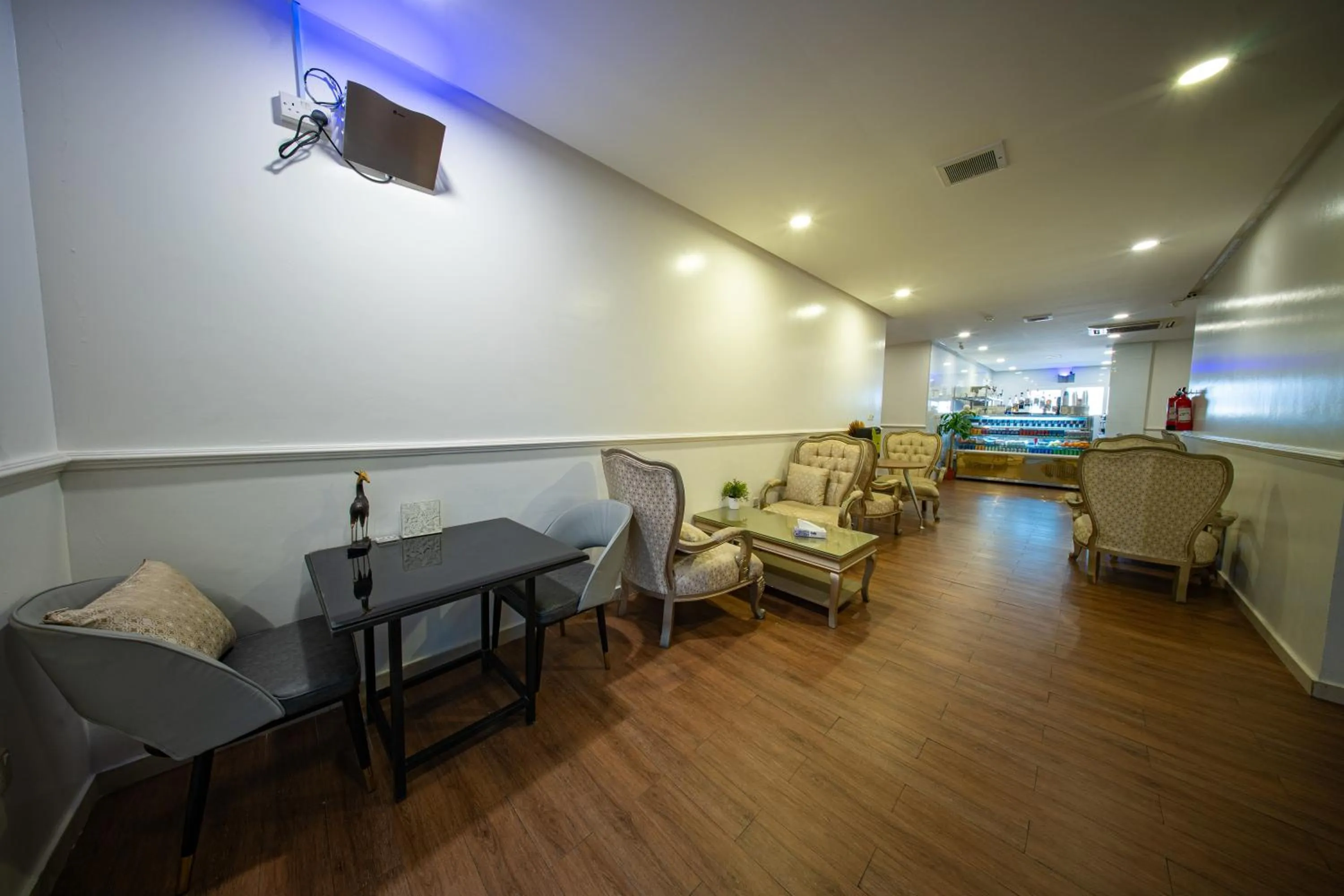 Golden Garden Al Corniche