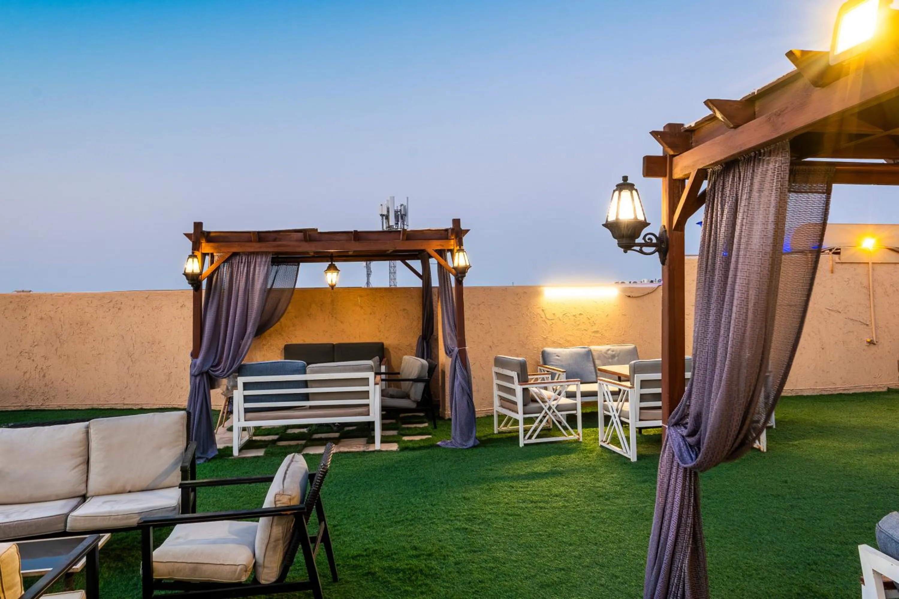 Golden Garden Al Corniche