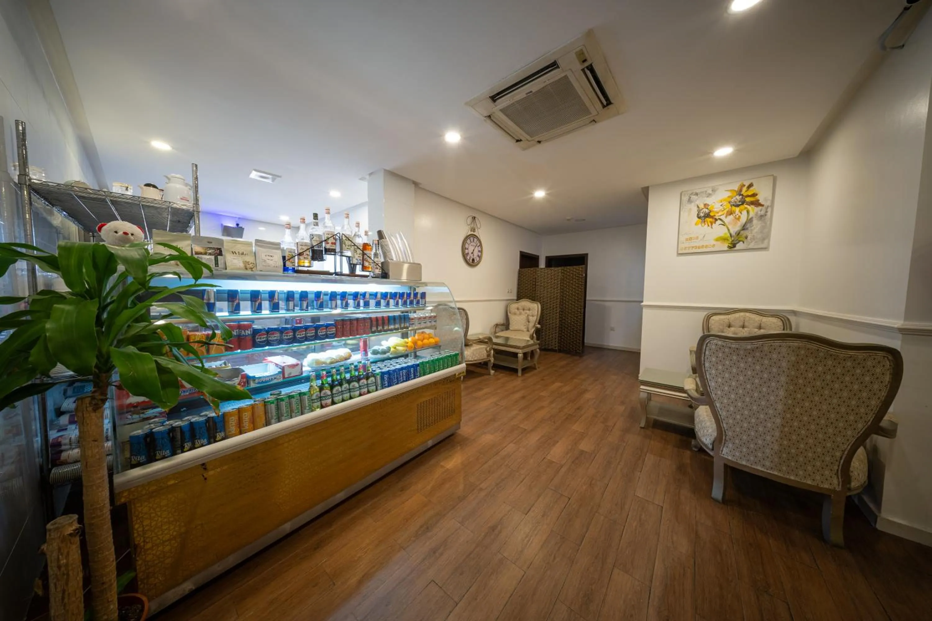 Golden Garden Al Corniche