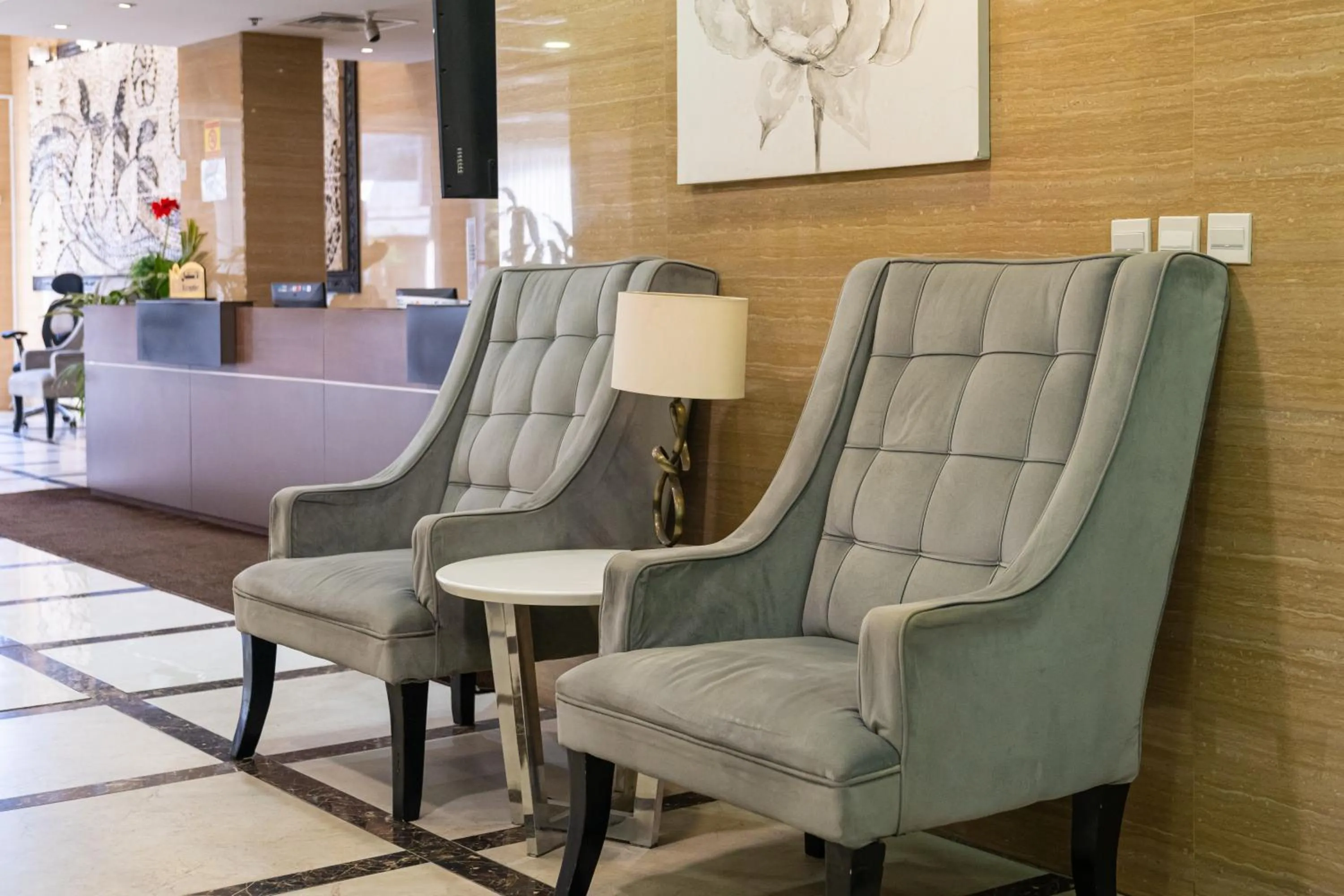 Golden Garden Al Corniche