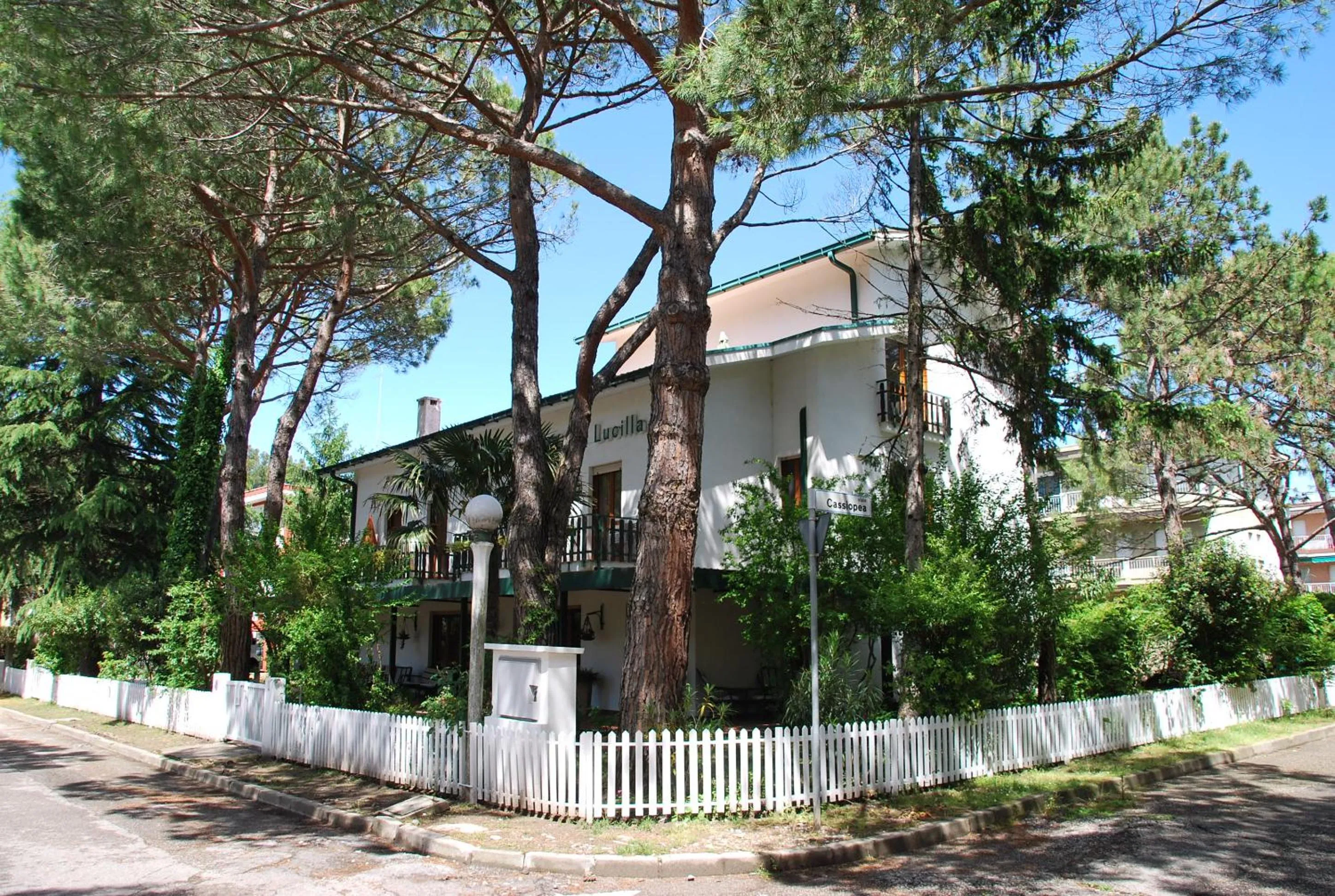 Facade/entrance in Villa Lucilla