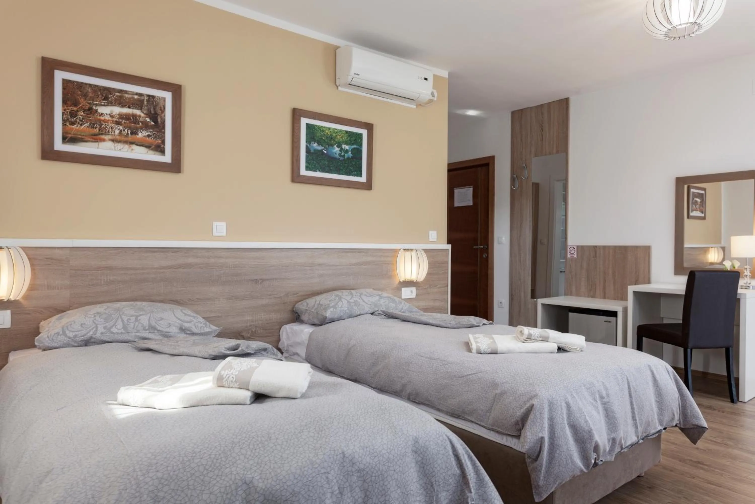 Bed in Tourist Center Marko