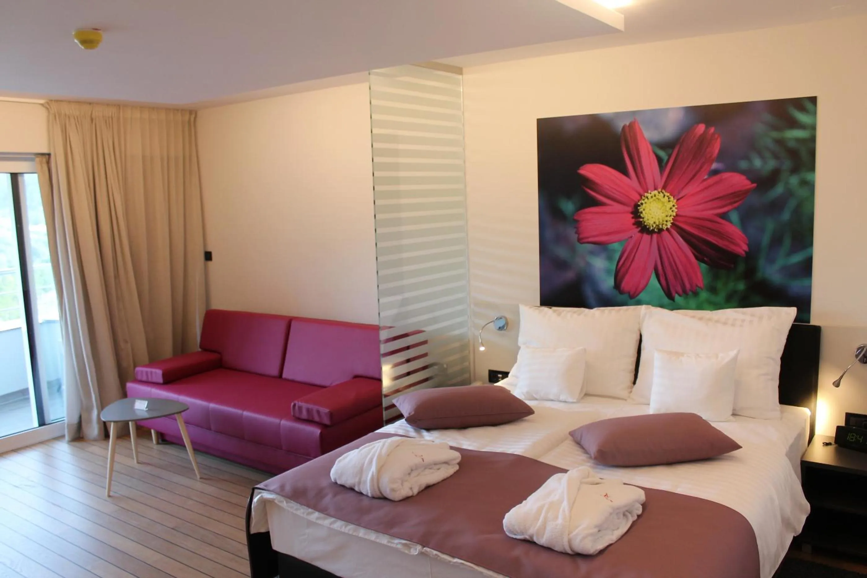 Restaurant/places to eat, Bed in Wellness Hotel Villa Magdalena