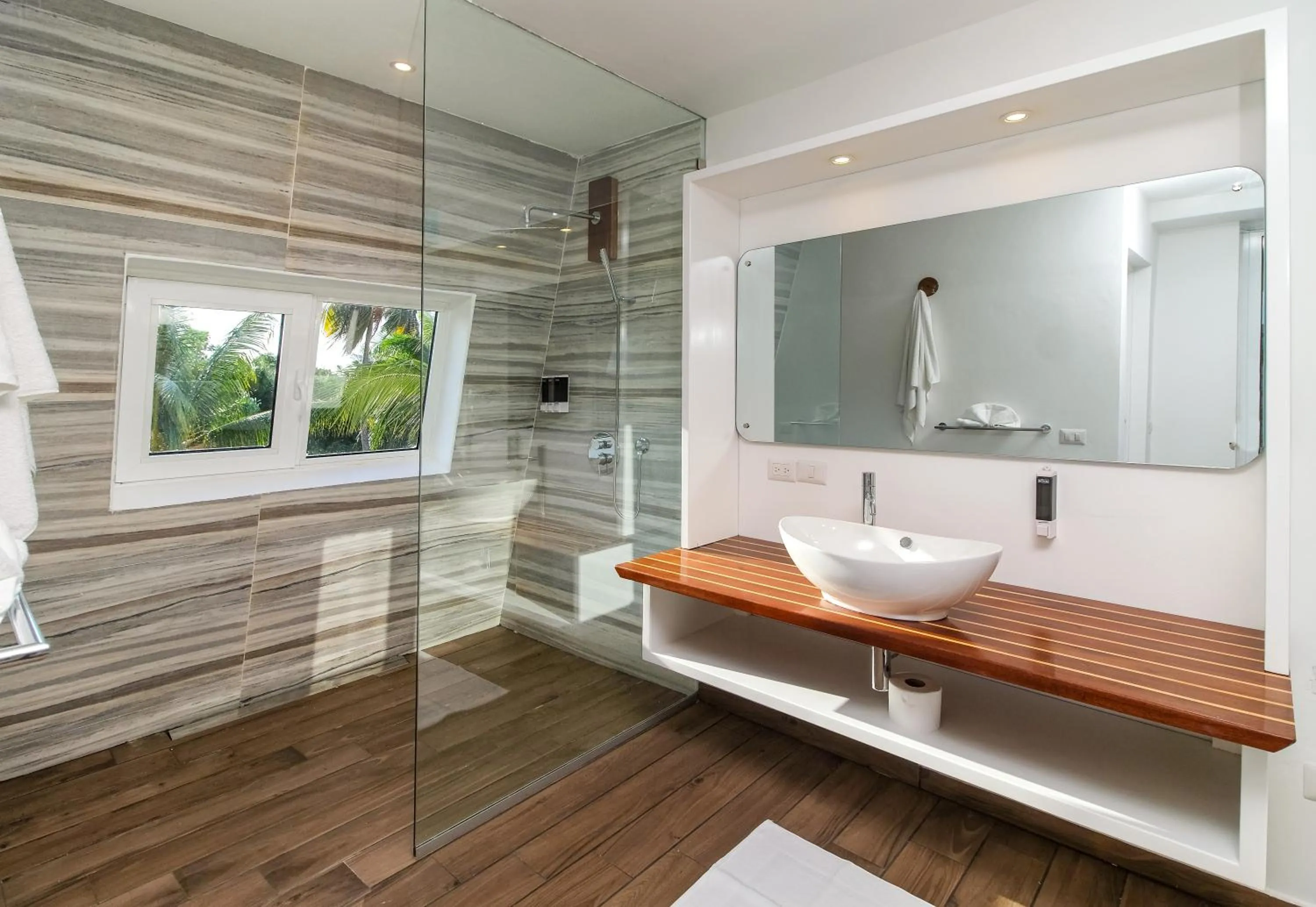 Bathroom in Puerto Plaza Las Terrenas