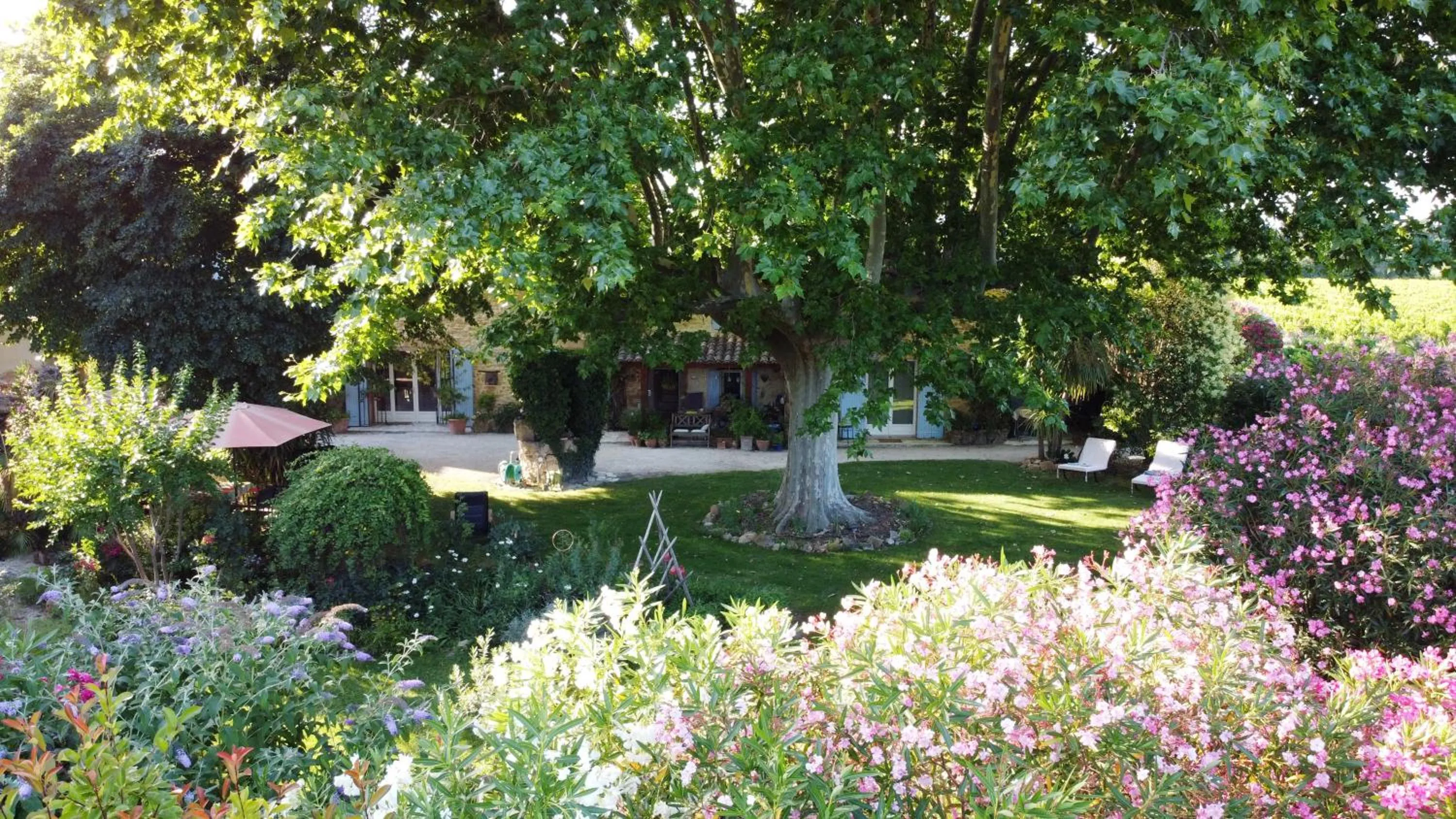 Facade/entrance in Mas du Clos de l'Escarrat