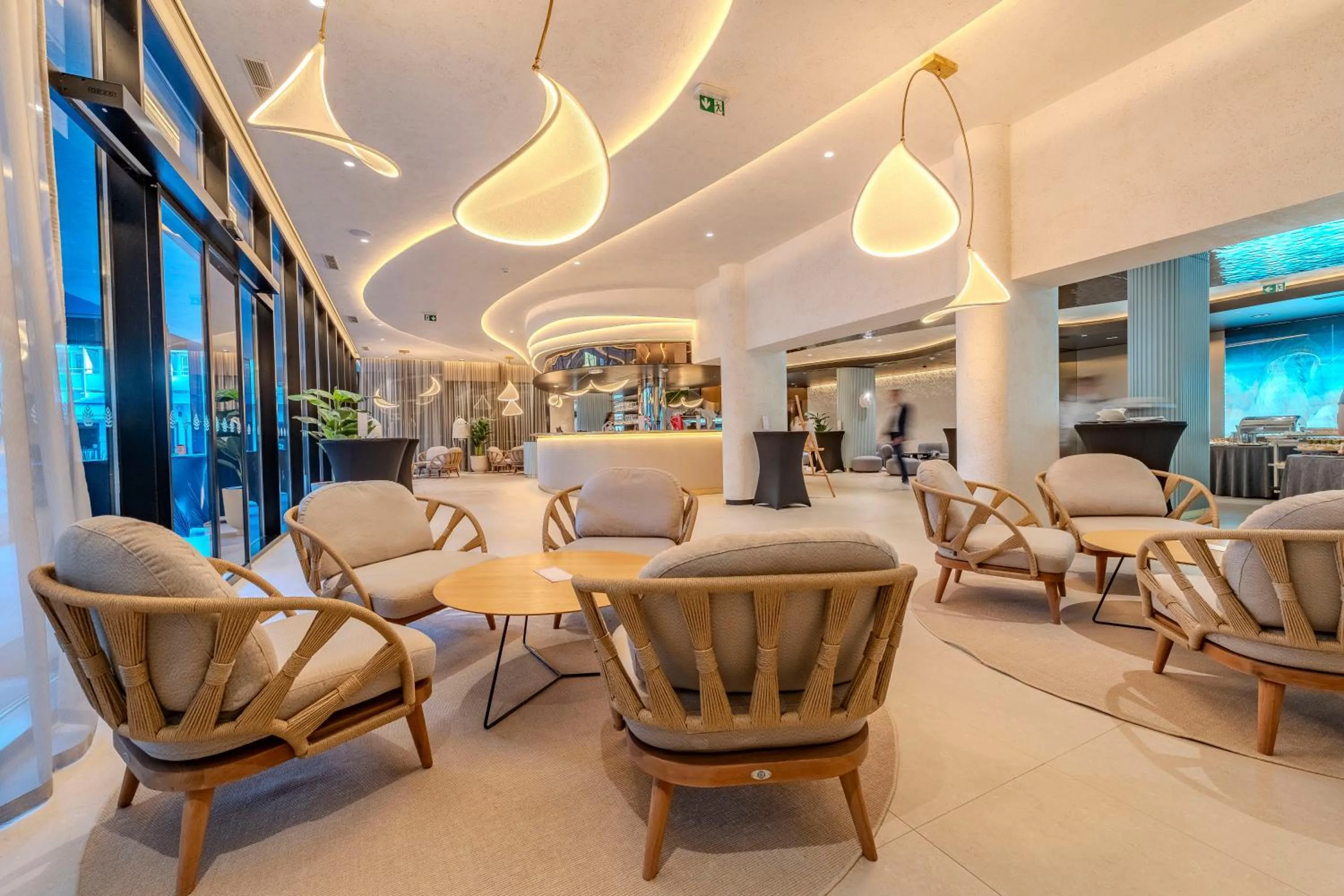 Seating area in Hotel Pinija