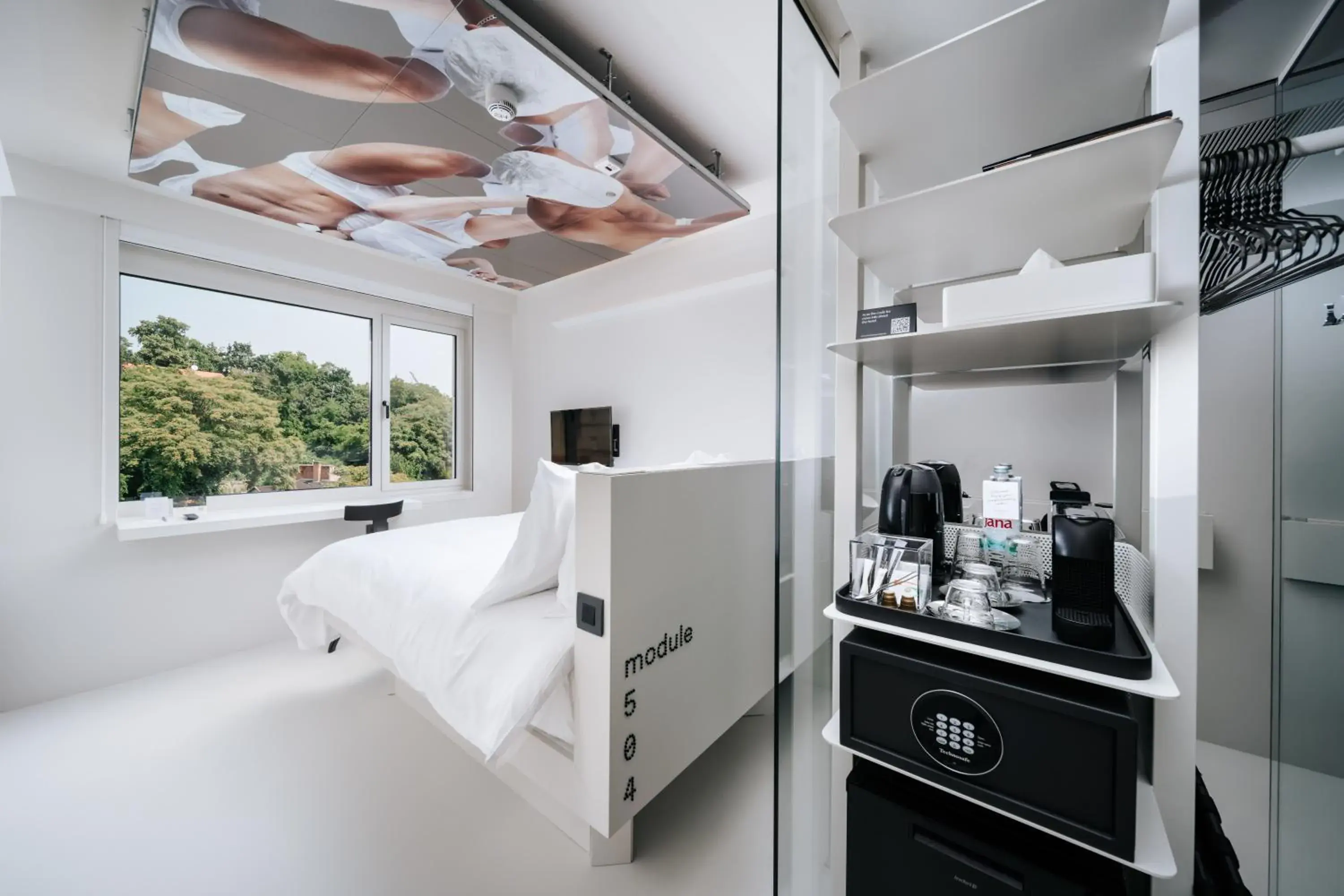 Icon Module in Stellar Boutique Modules by Maistra City Vibes Icon Module in Stellar Boutique Modules by Maistra City Vibes