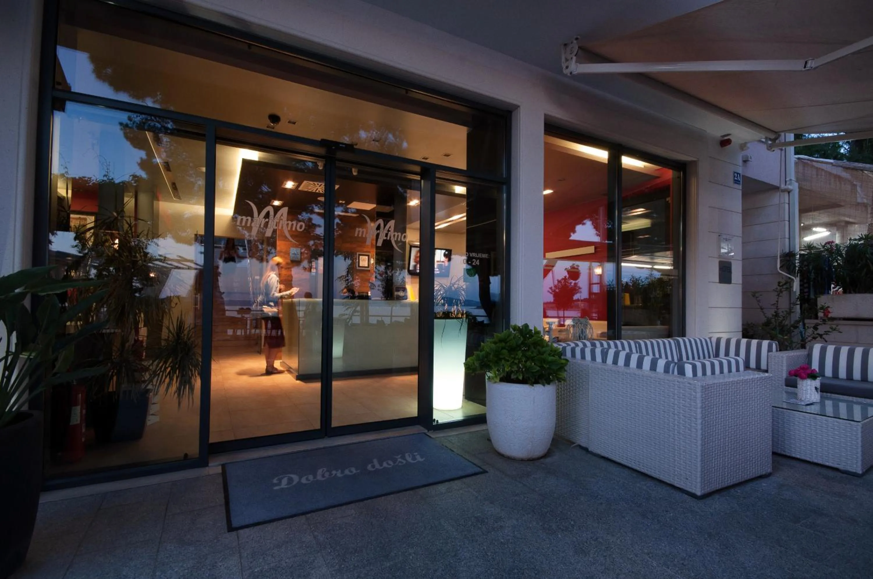 Property building in Hotel Maritimo