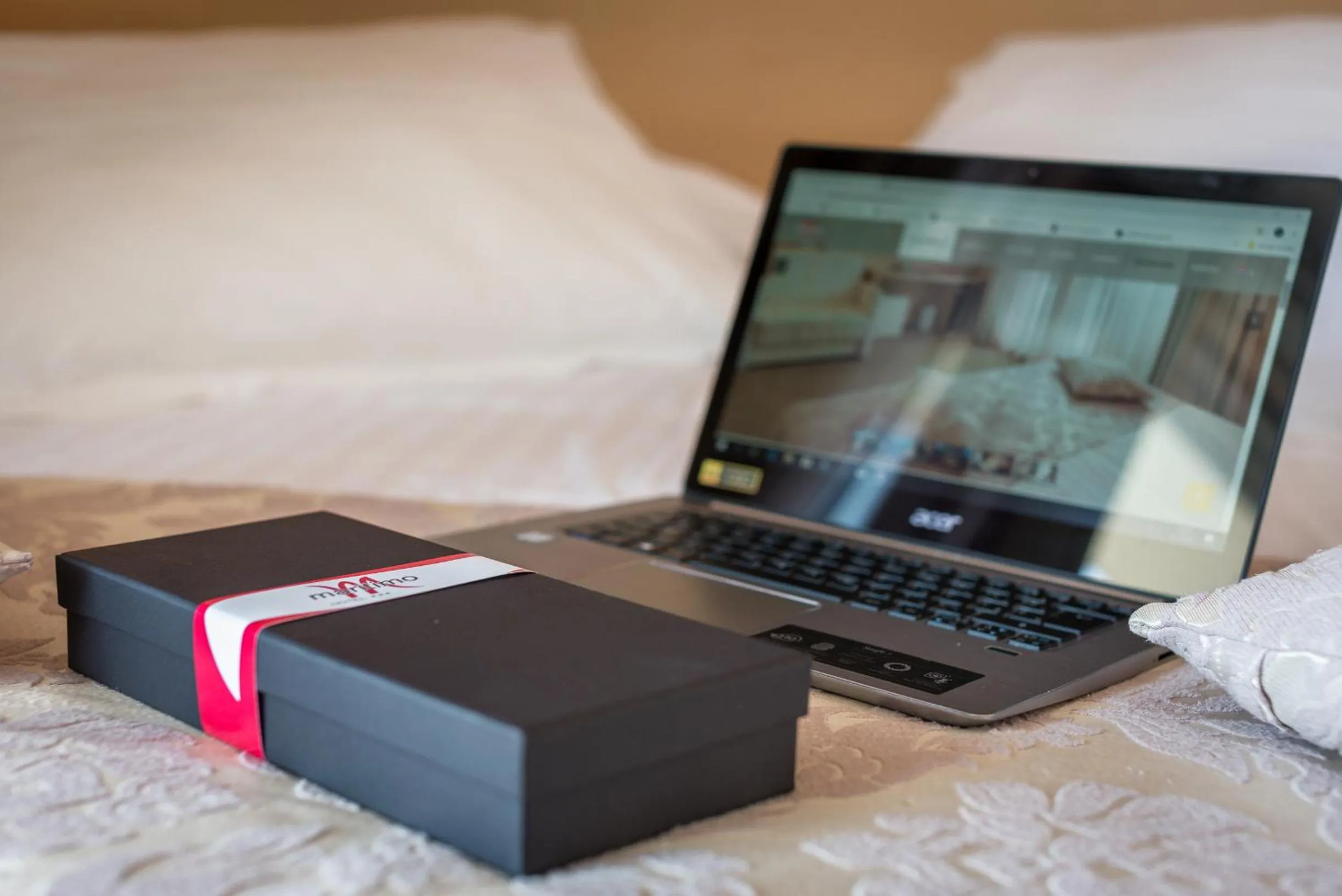 Property logo or sign, Bed in Hotel Maritimo