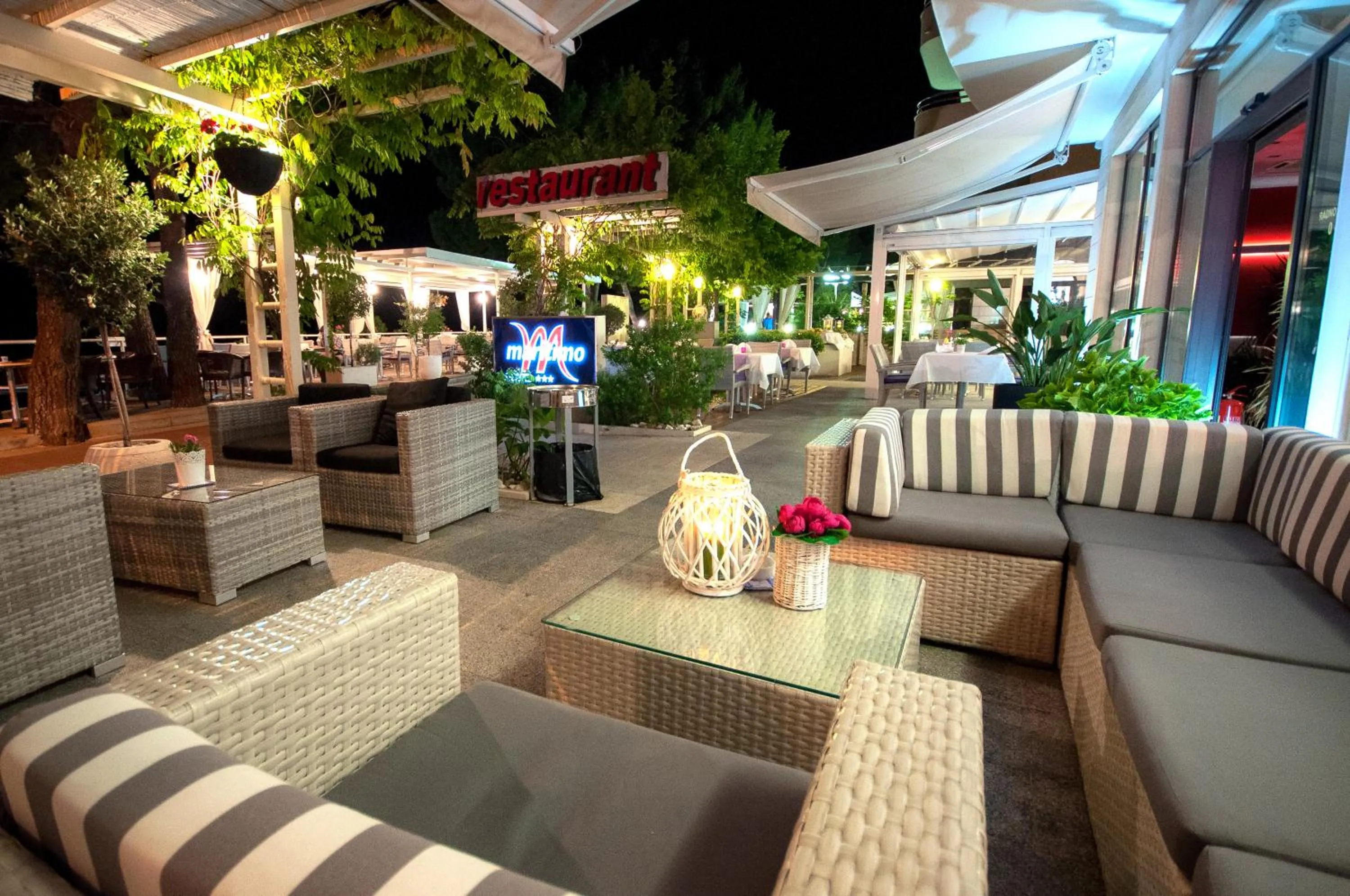 Lounge or bar in Hotel Maritimo