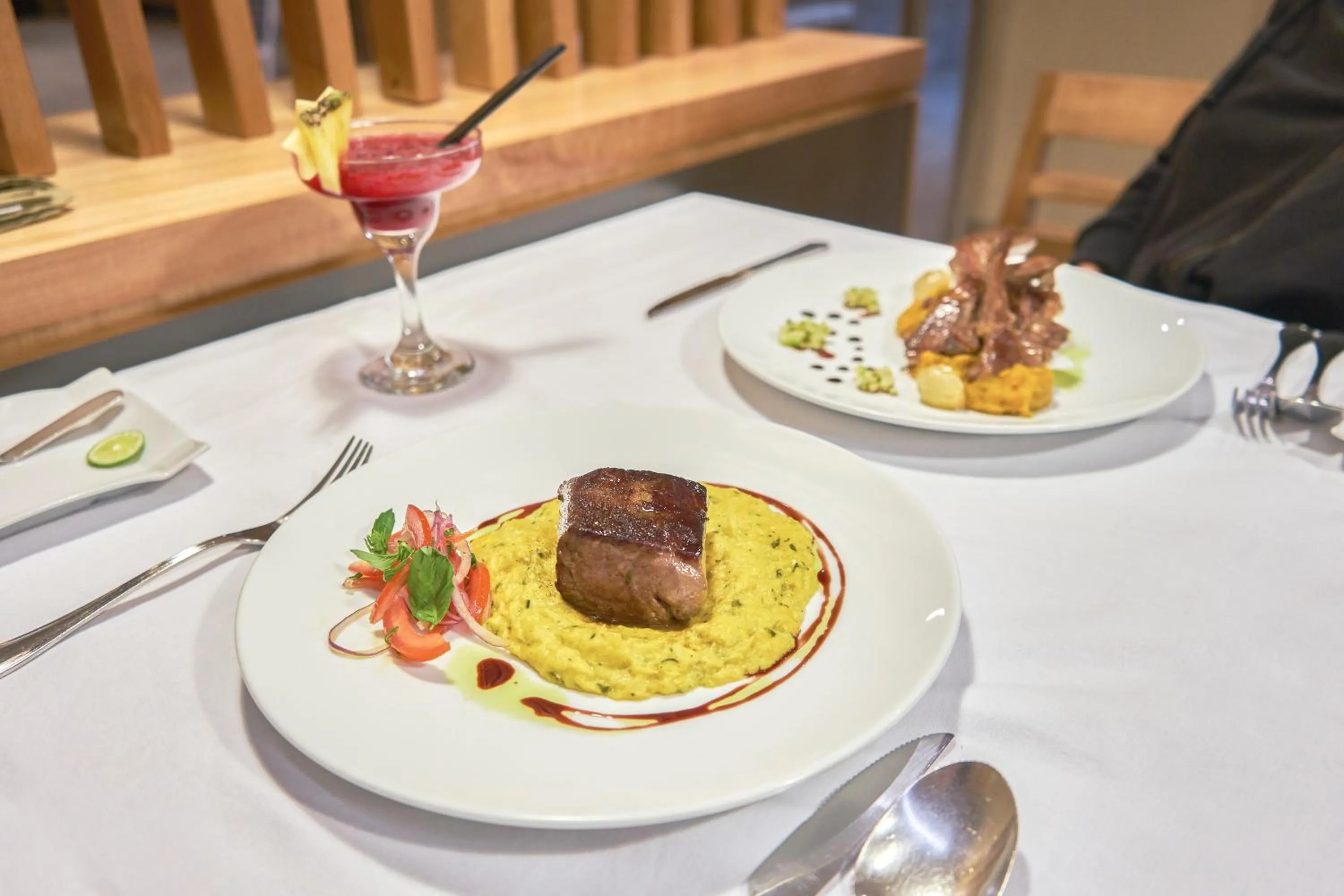 Food and drinks in Hotel La Casa de Don Tomás