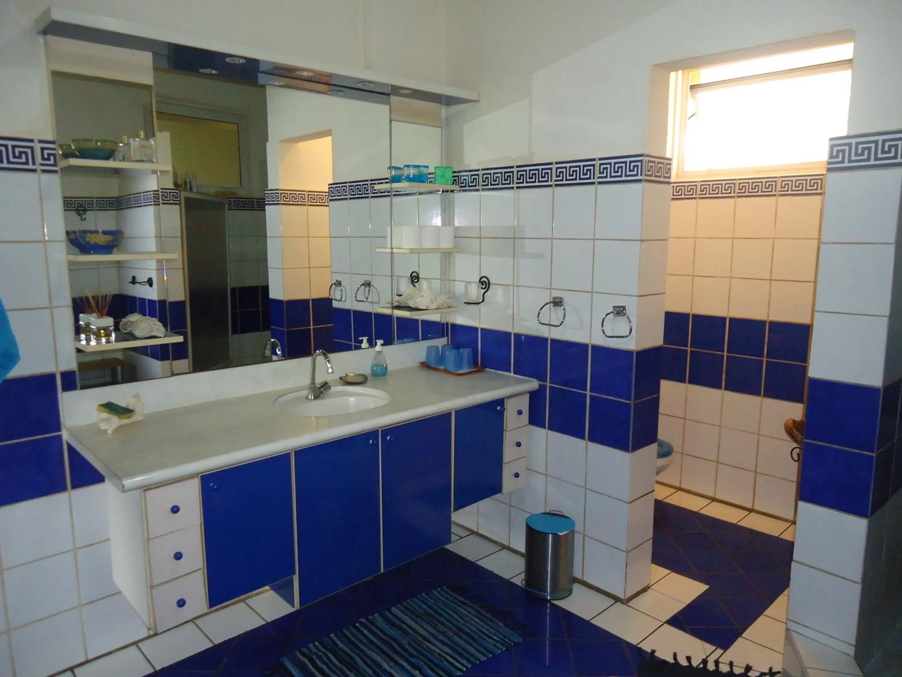 Day in Fare D'hôtes Tutehau