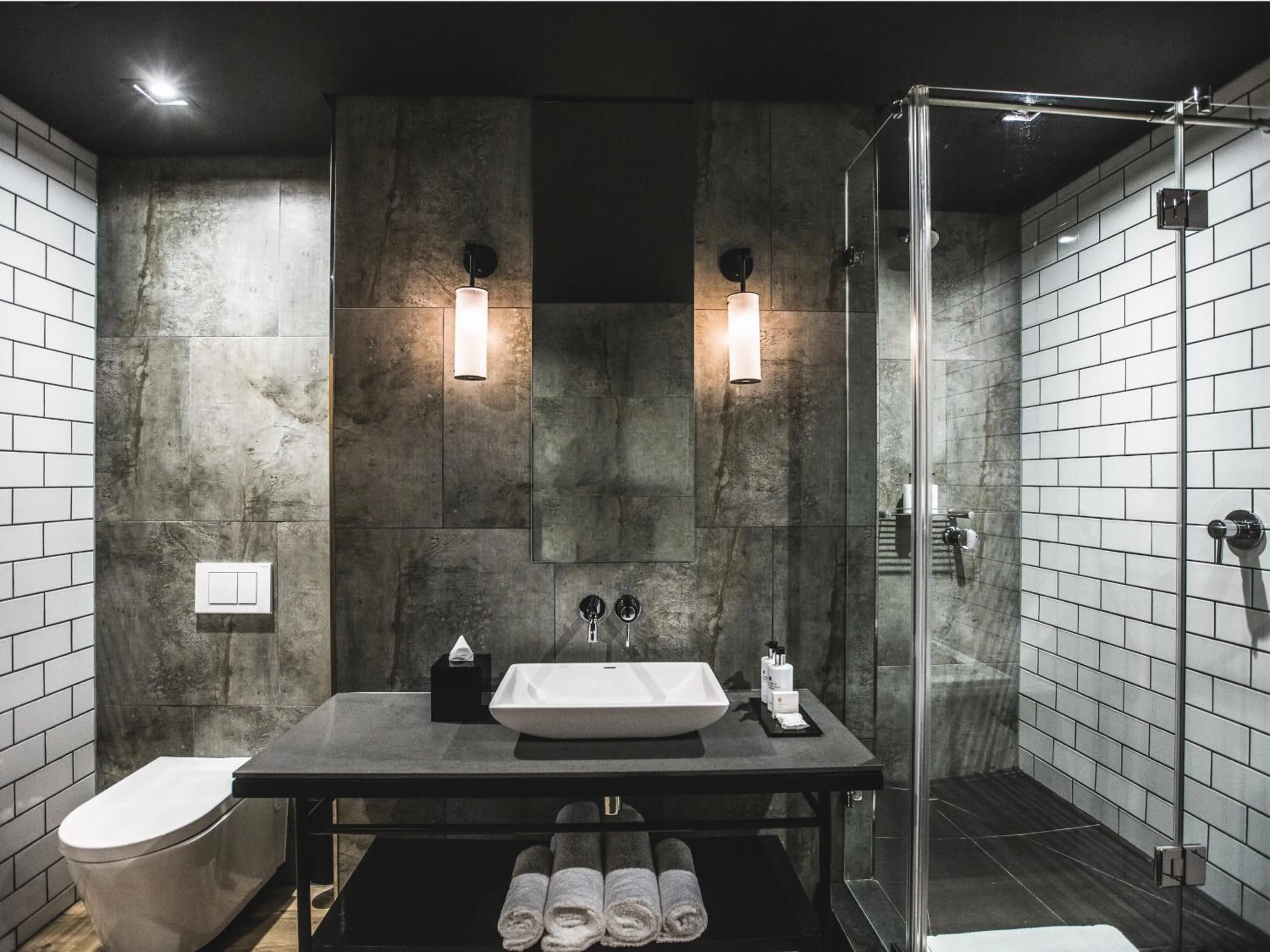 Bathroom in Century City Hotel Urban Square