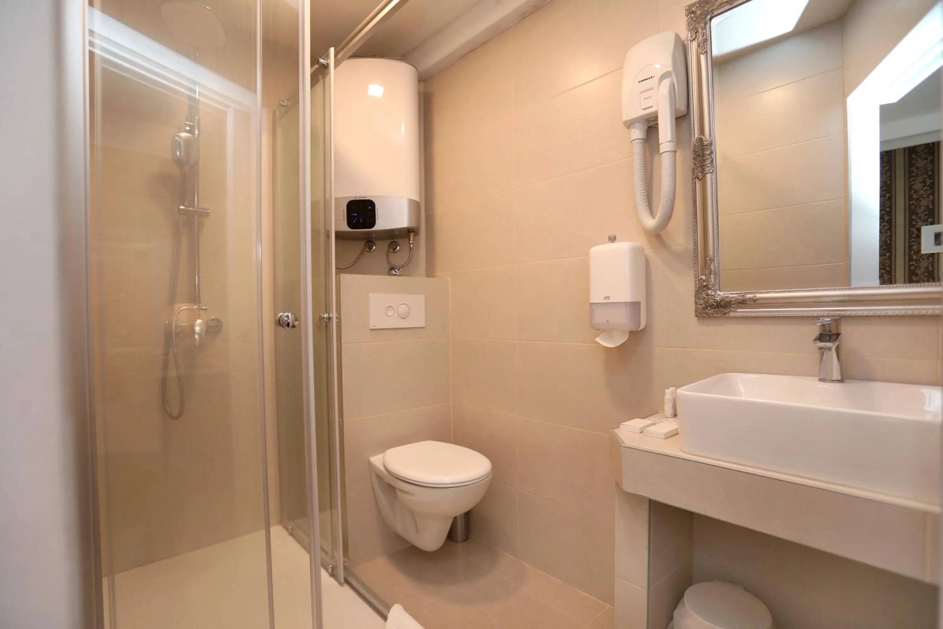 Bathroom in Villa Carrara