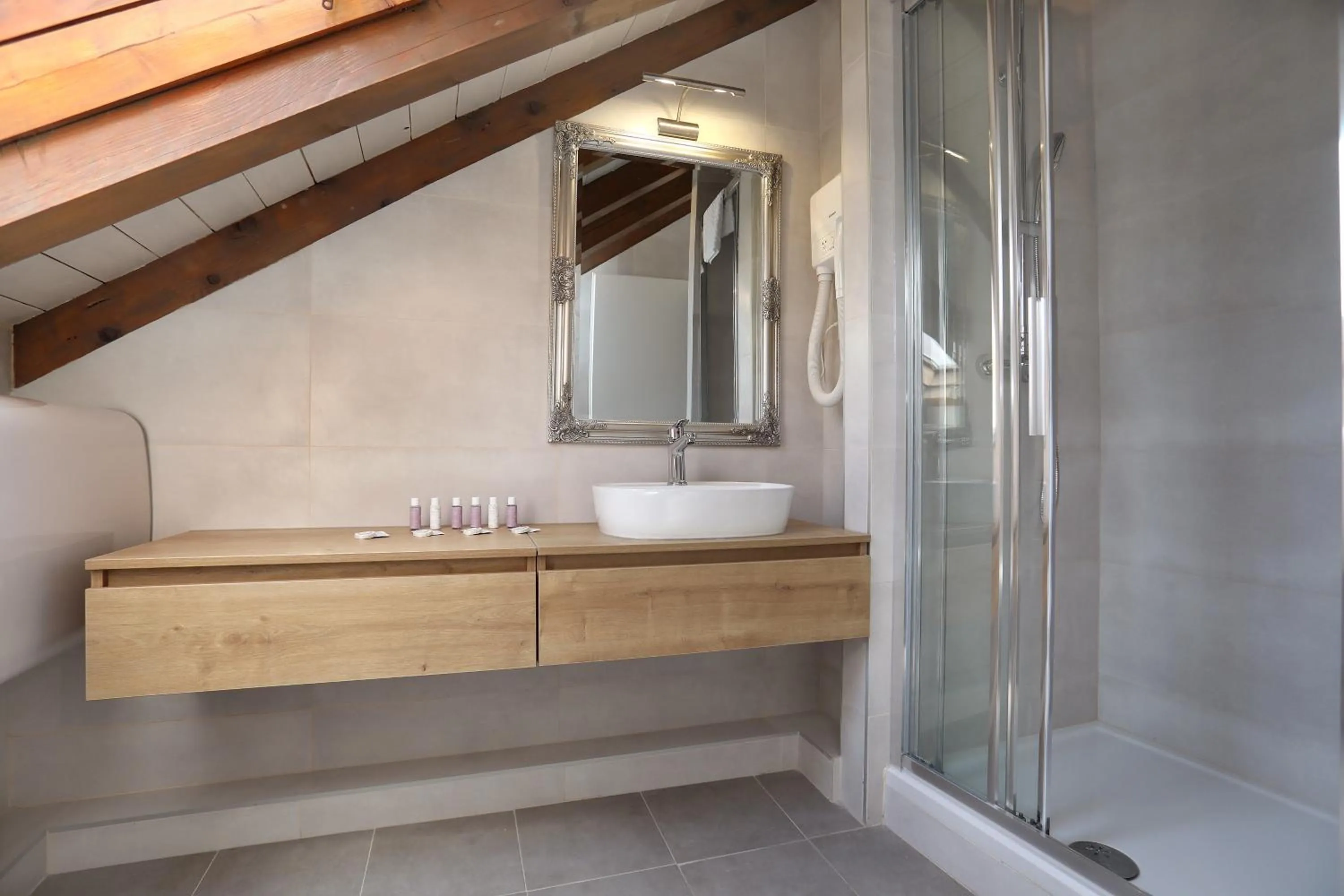 Bathroom in Villa Carrara