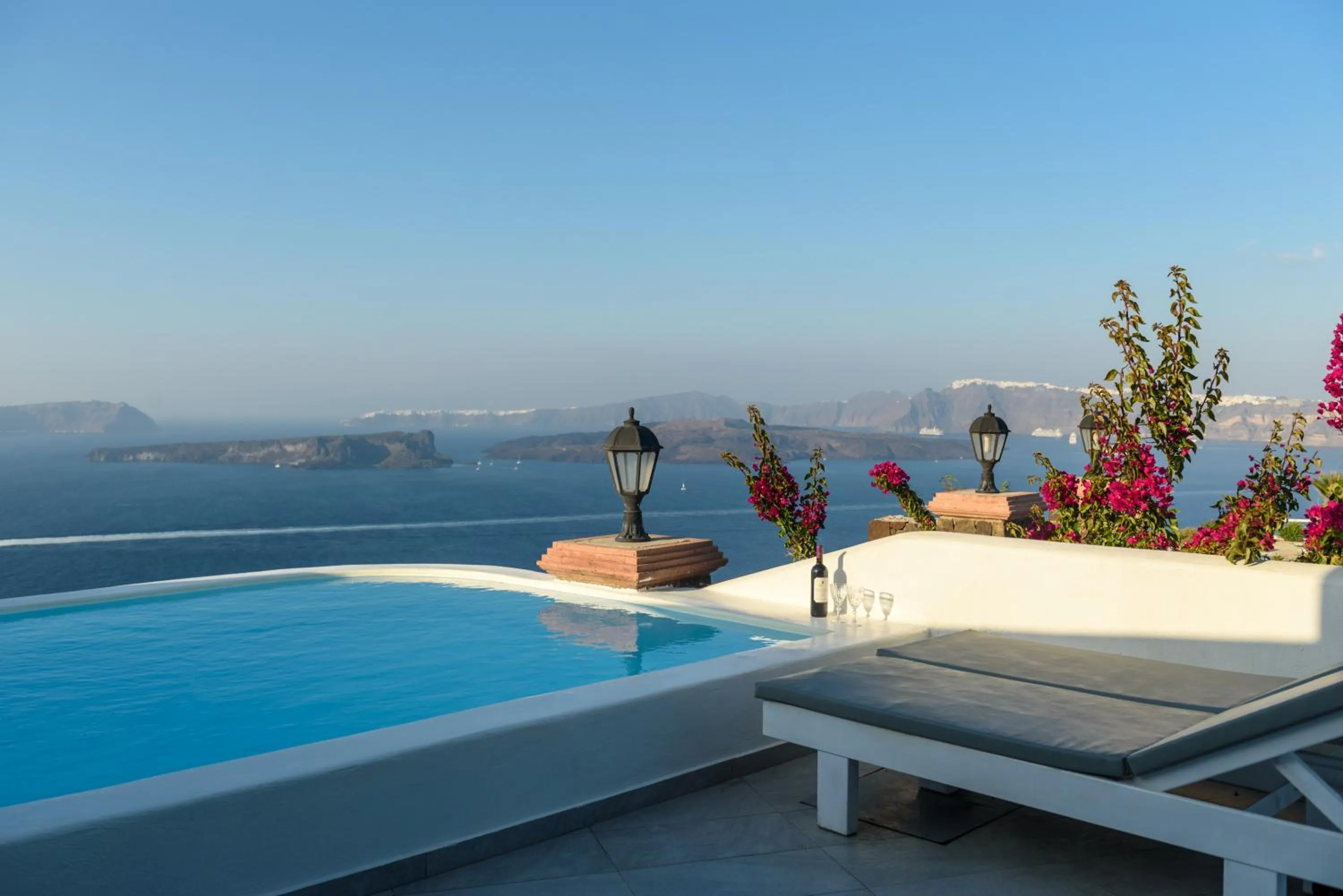 Sea view in Maison Des Lys - Luxury Suites