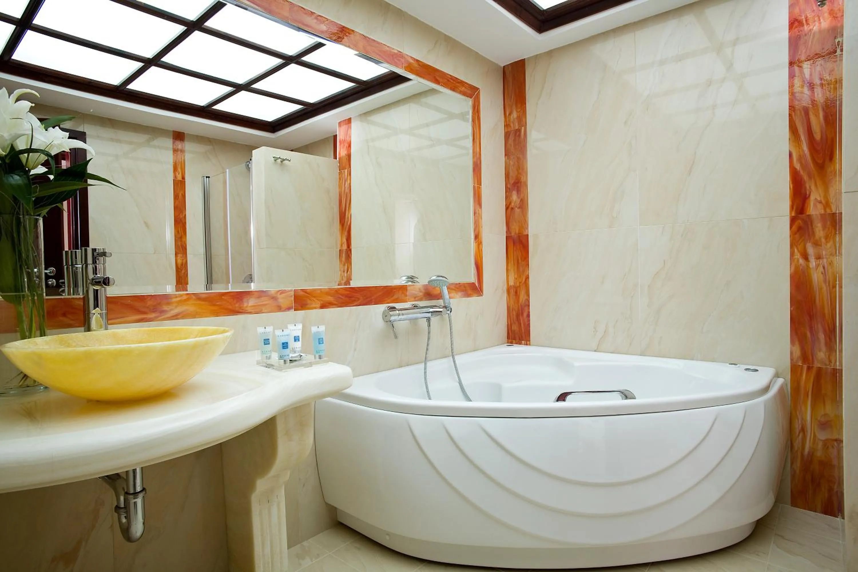 Bathroom in Maison Des Lys - Luxury Suites