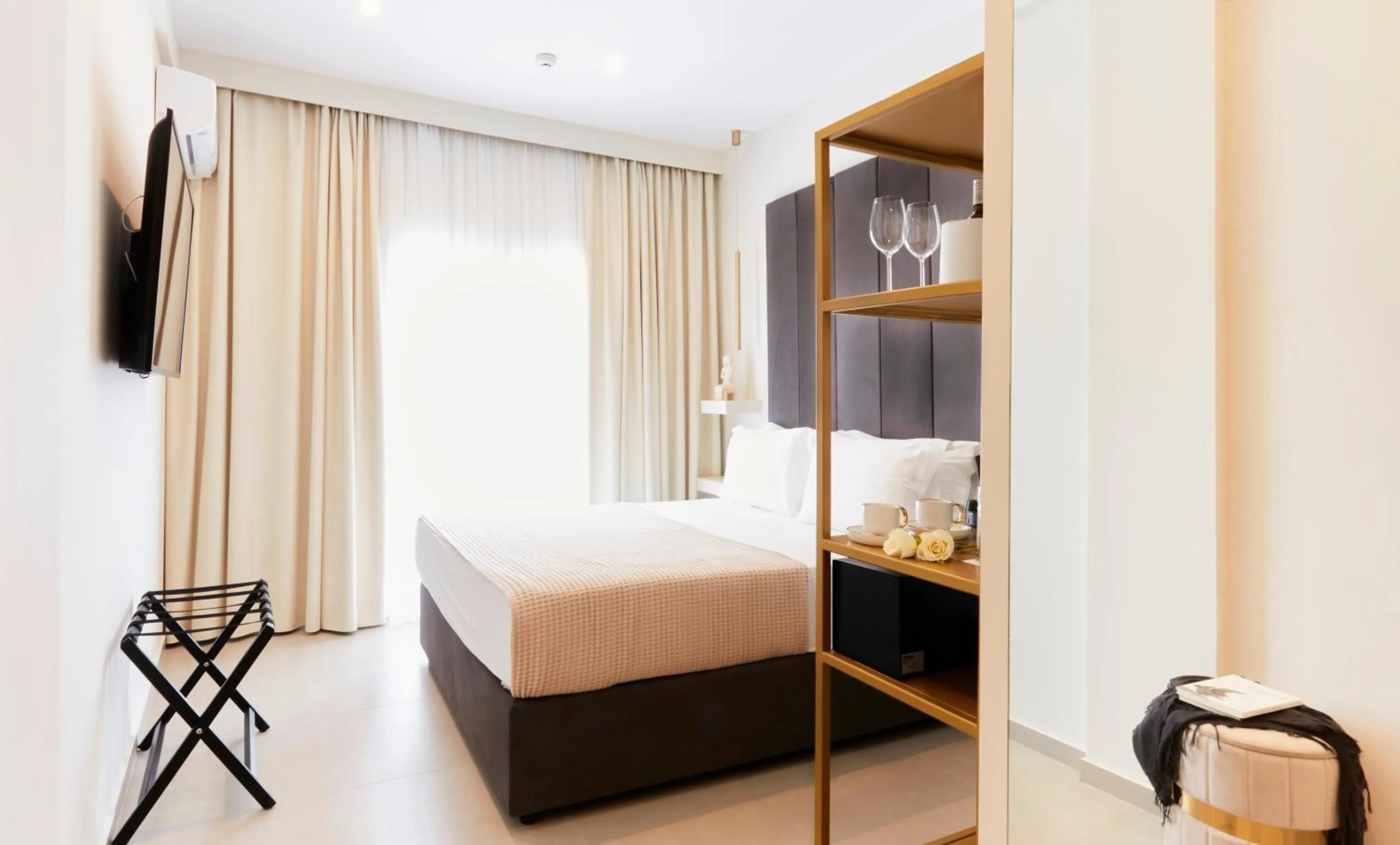 Bed in Atlas Skiathos