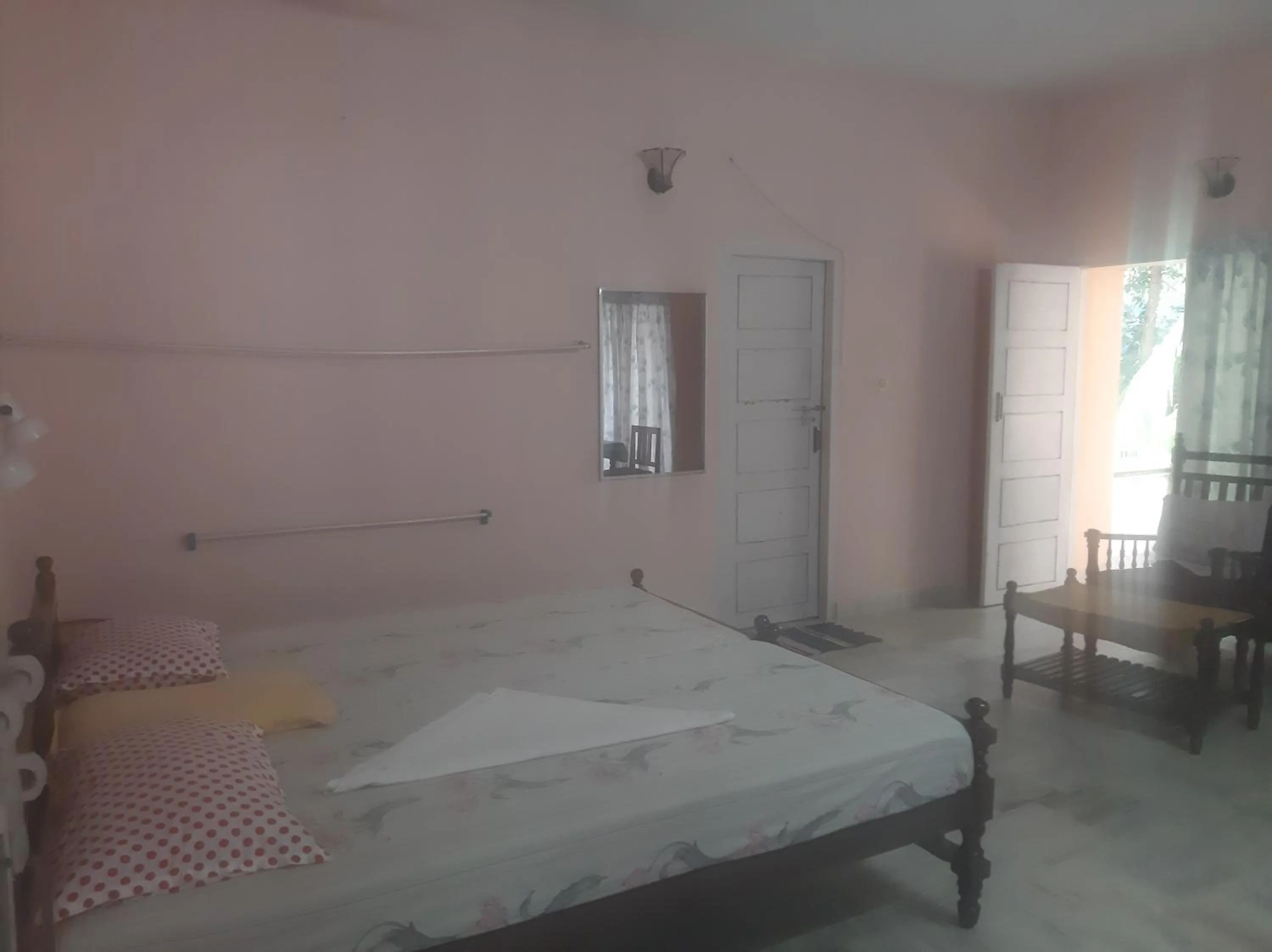 Standard Double Room with Fan in Hotel Peacock