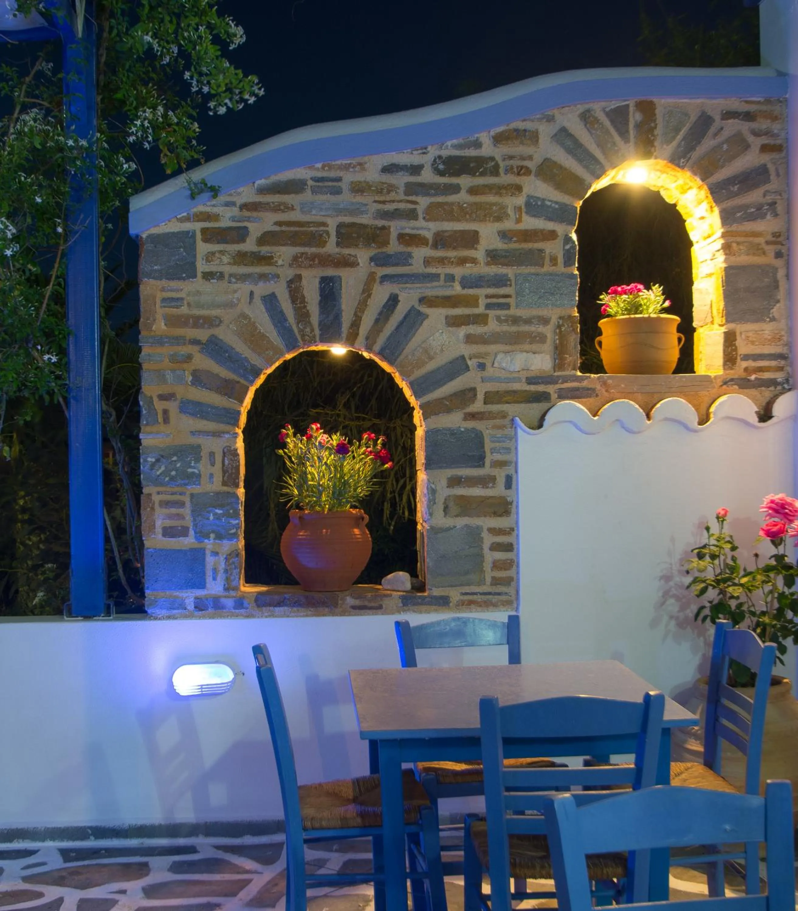 Patio in Syros Atlantis