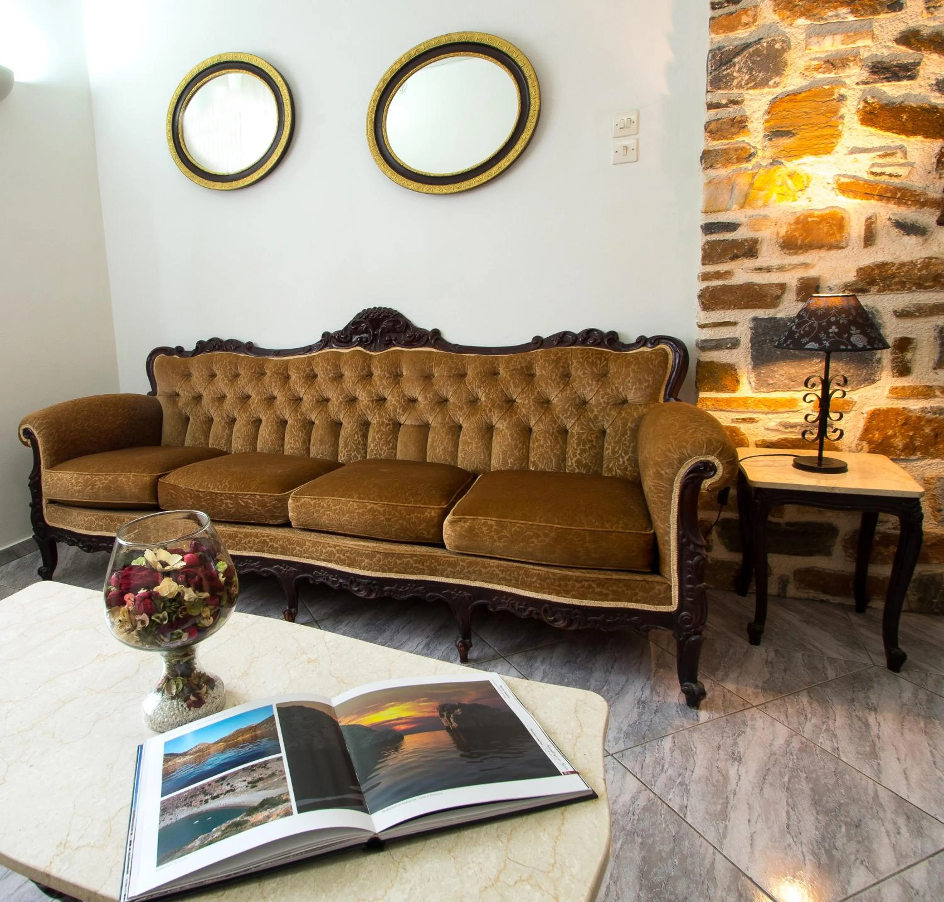 Communal lounge/ TV room in Syros Atlantis