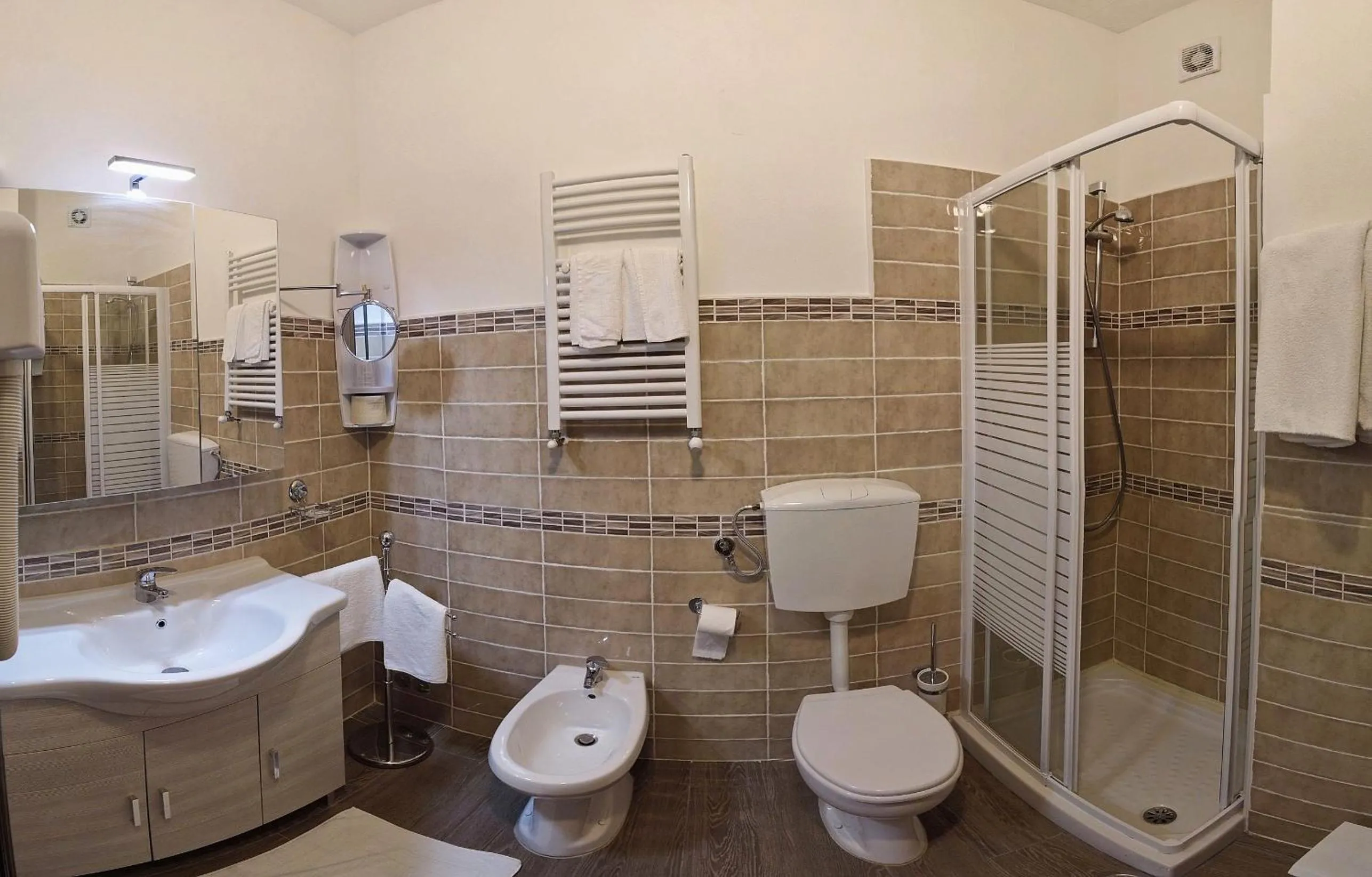 Bathroom in Ristorante Albergo Gerardo Di Masi