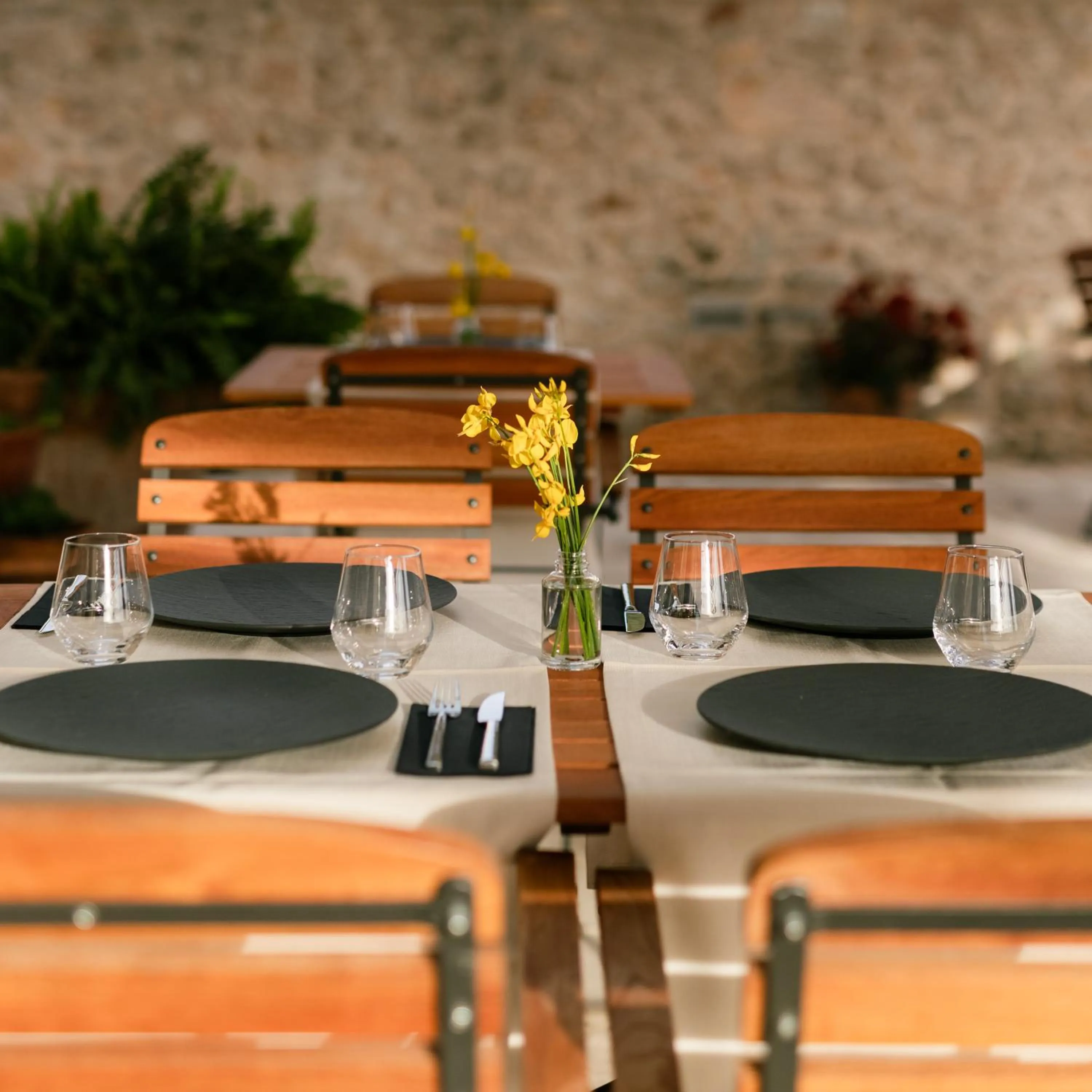 Restaurant/places to eat in Heritage Hotel Tisno